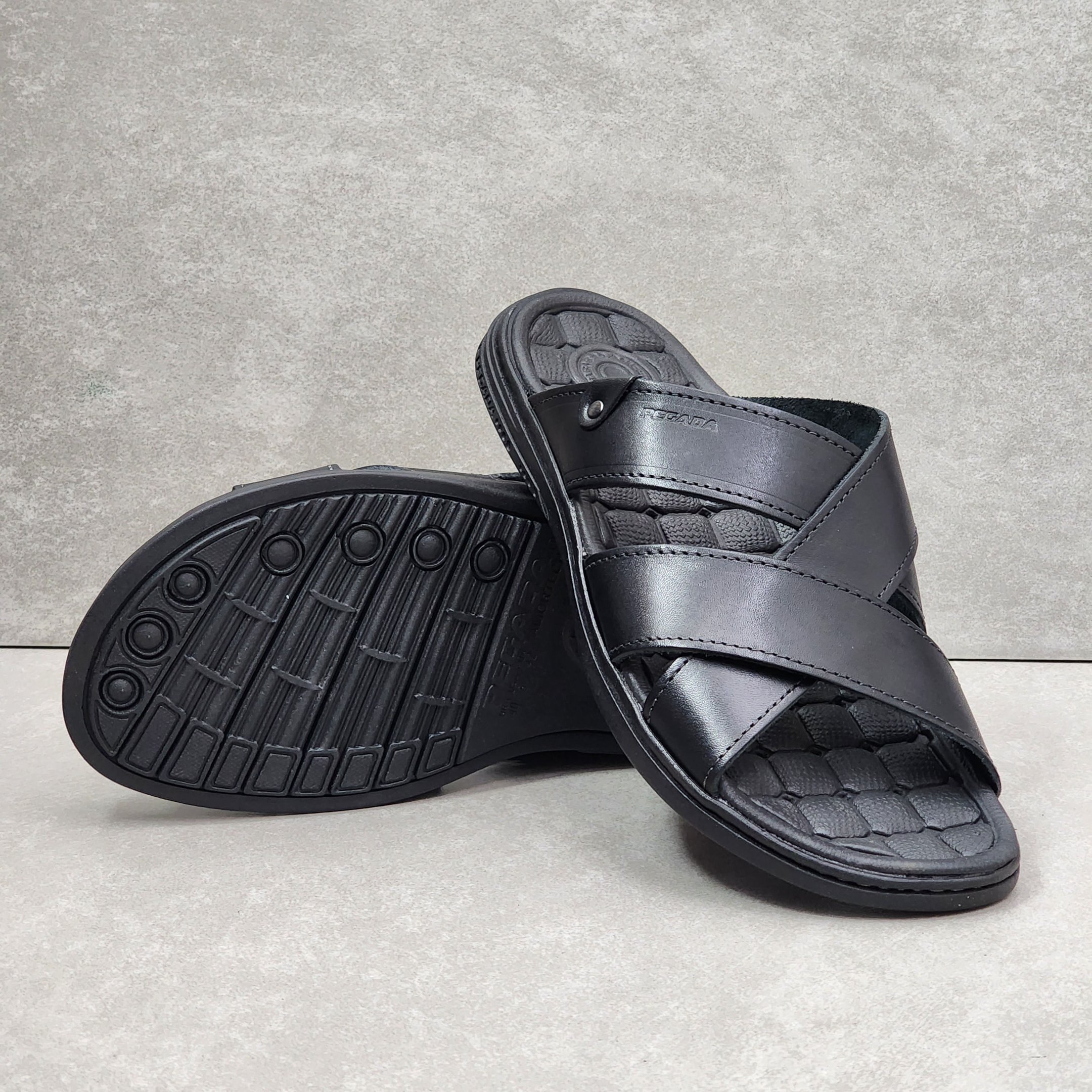 Chinelo Pegada X Em Couro Pinhão Preto 3