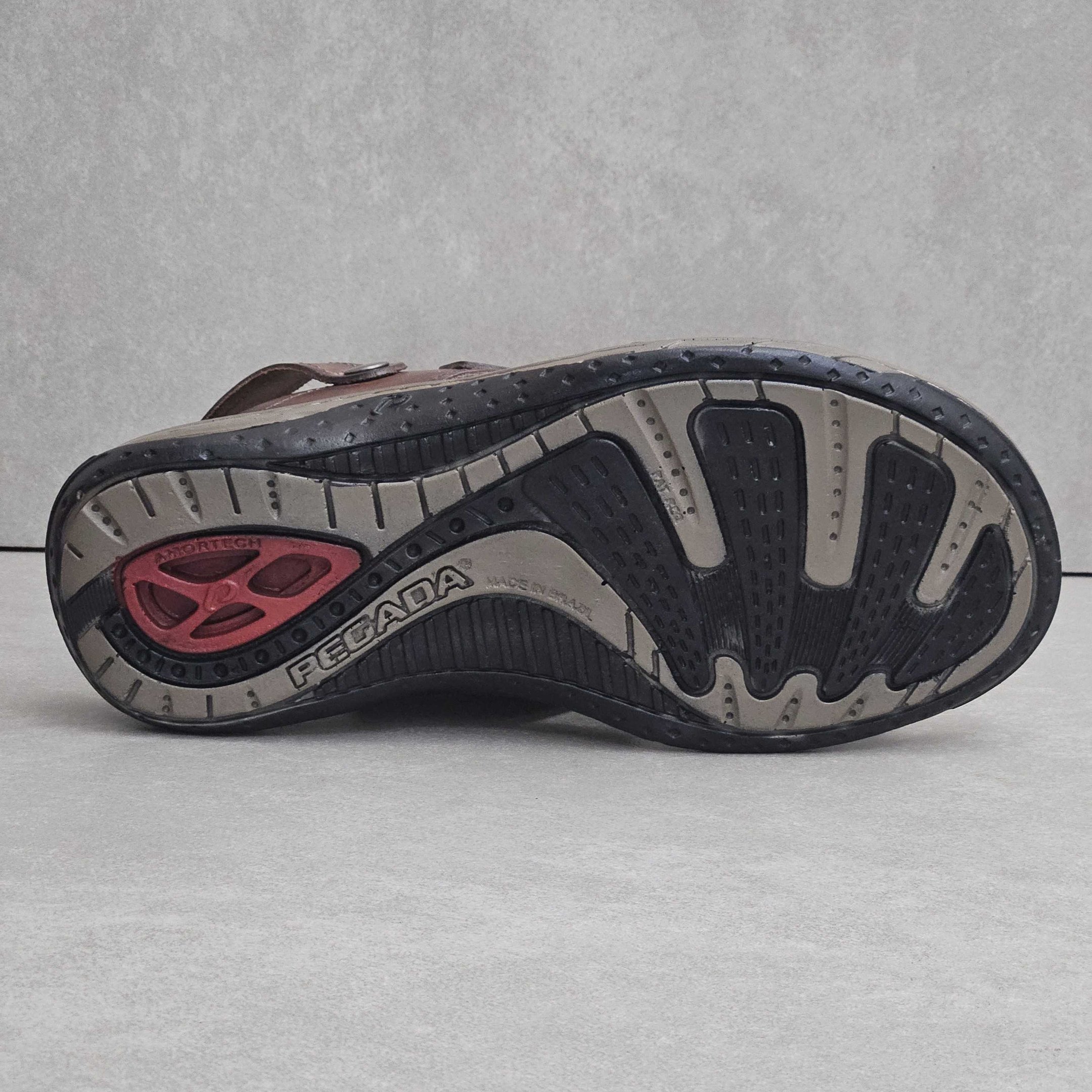 Sandália Papete Pegada Aberta Em Couro Pinhão 4