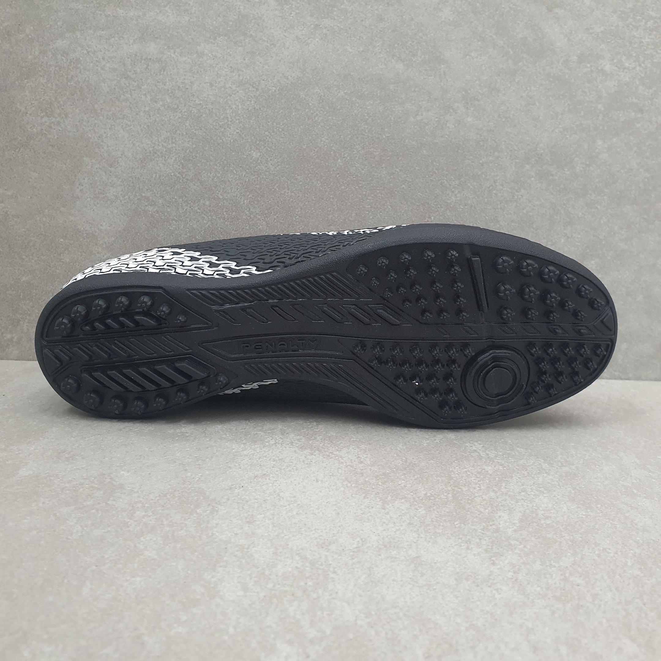 Chuteira Penalty Society Bravo Preto 4