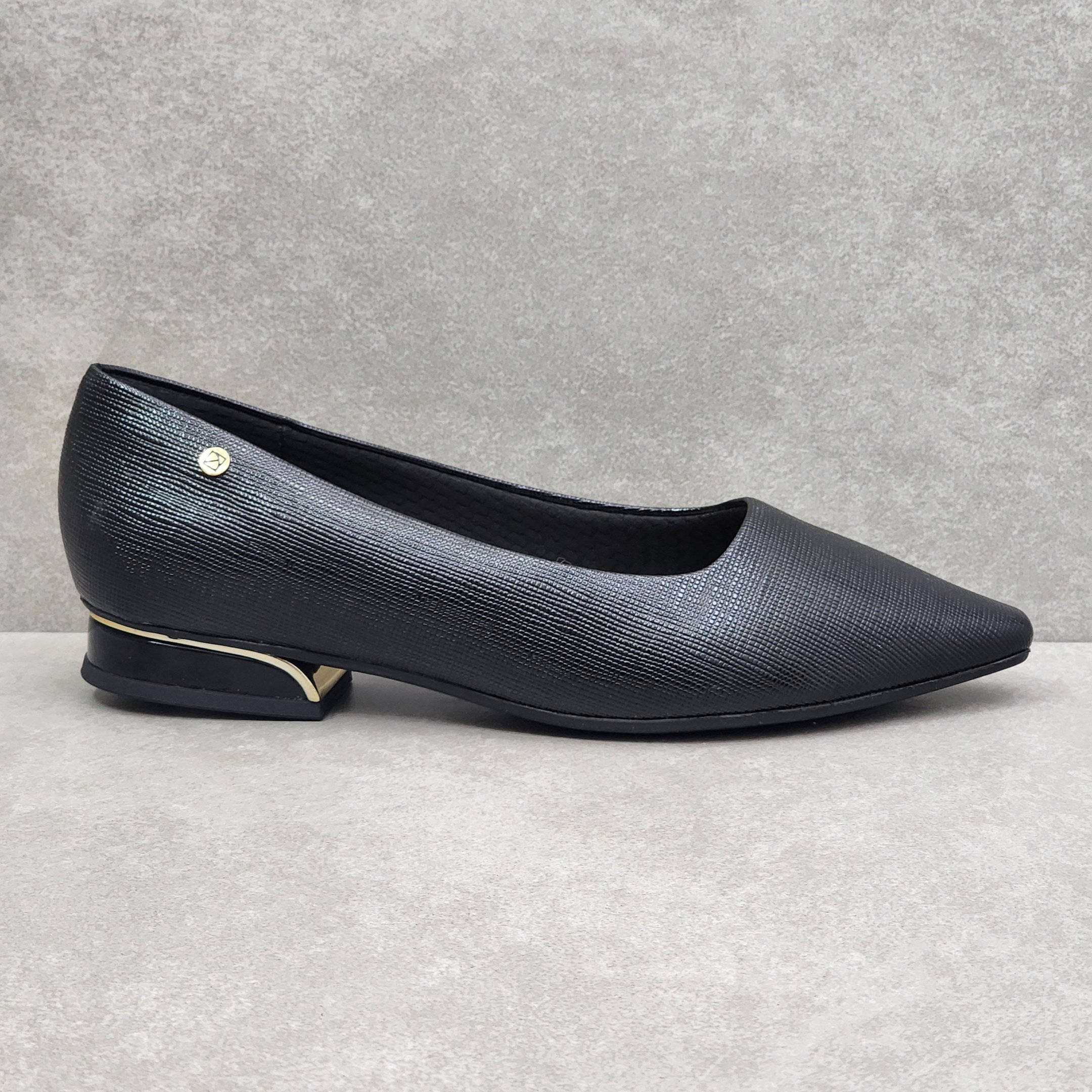 Sapato Piccadilly MAXI Bico Fino e Salto Baixo