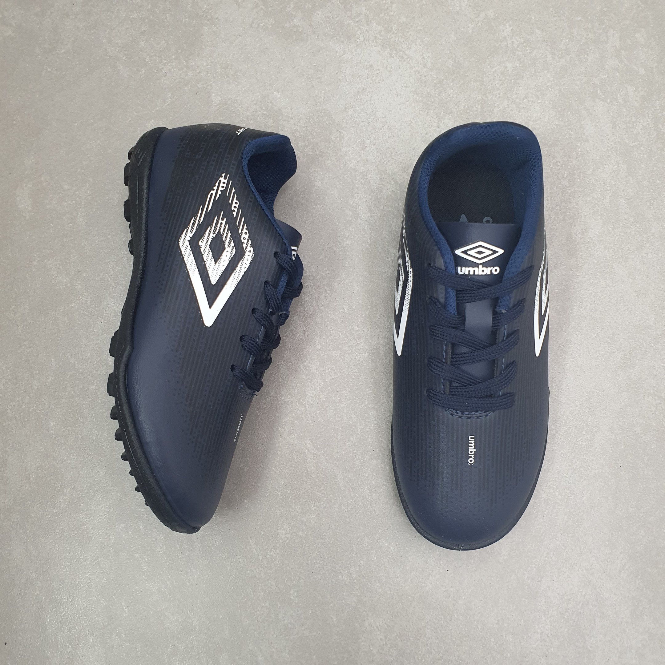 Chuteira Infantil Umbro Society Fast Jr. Azul Marinho 2