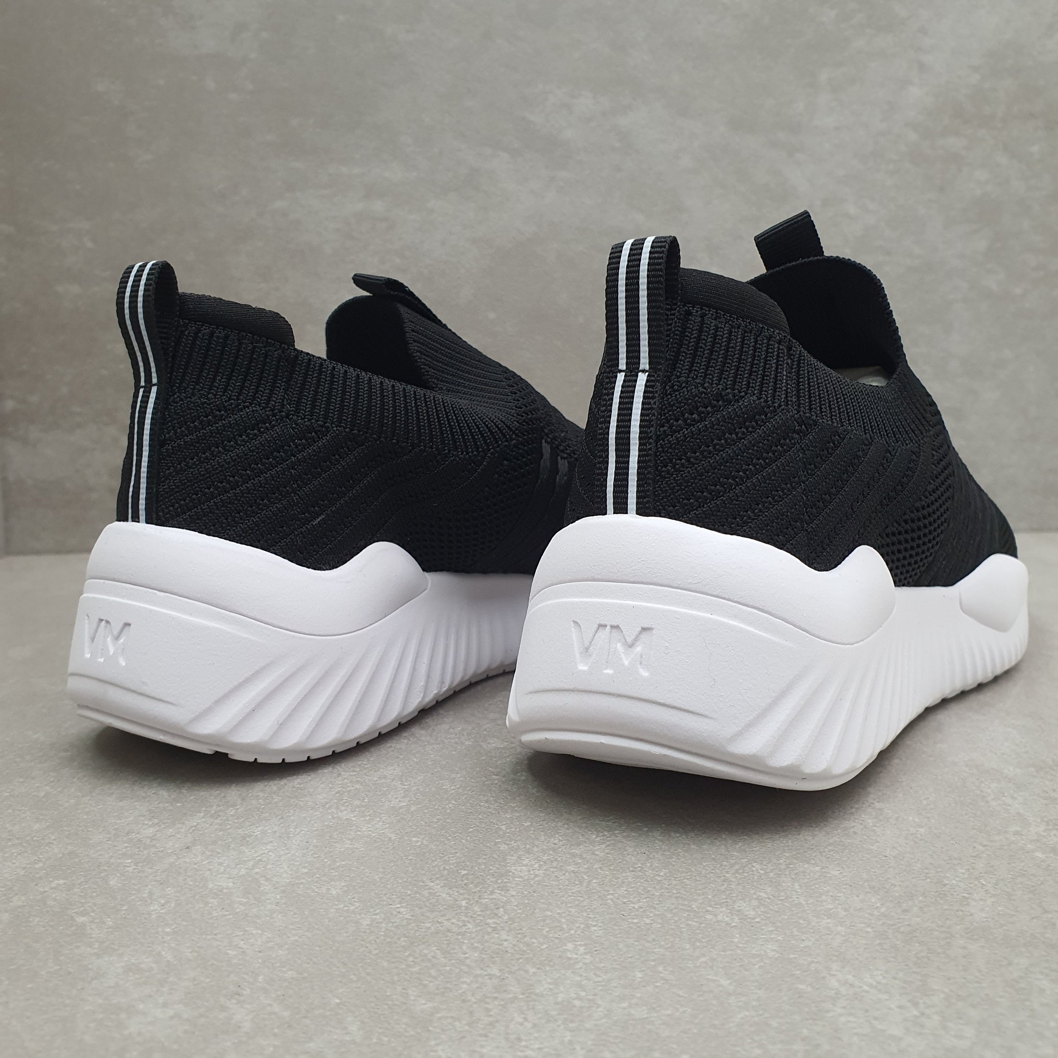 Tênis Via Marte Calce Fácil Em Knit Preto 3