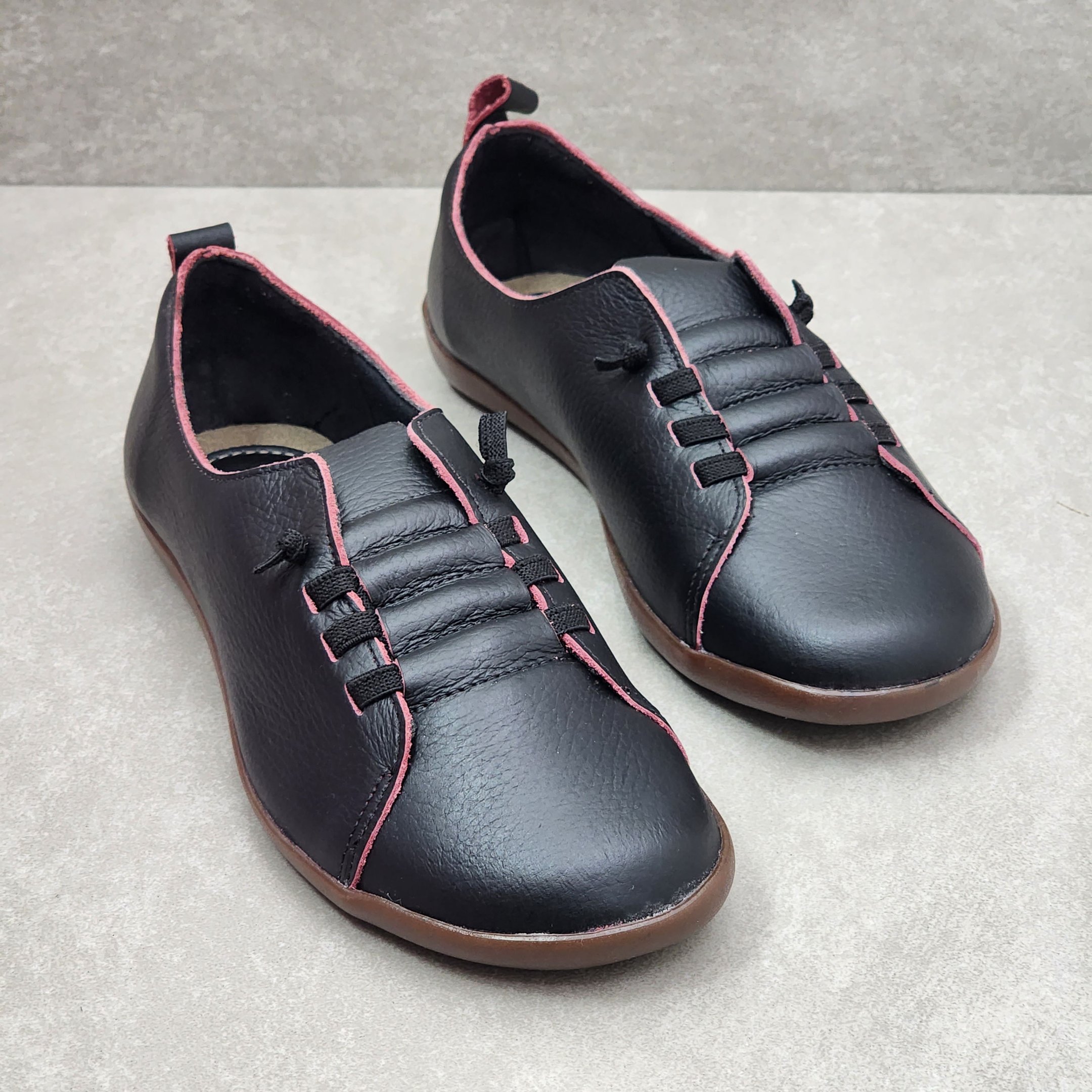 Sapato Zimbauê Em Couro Com Elástico Preto 3