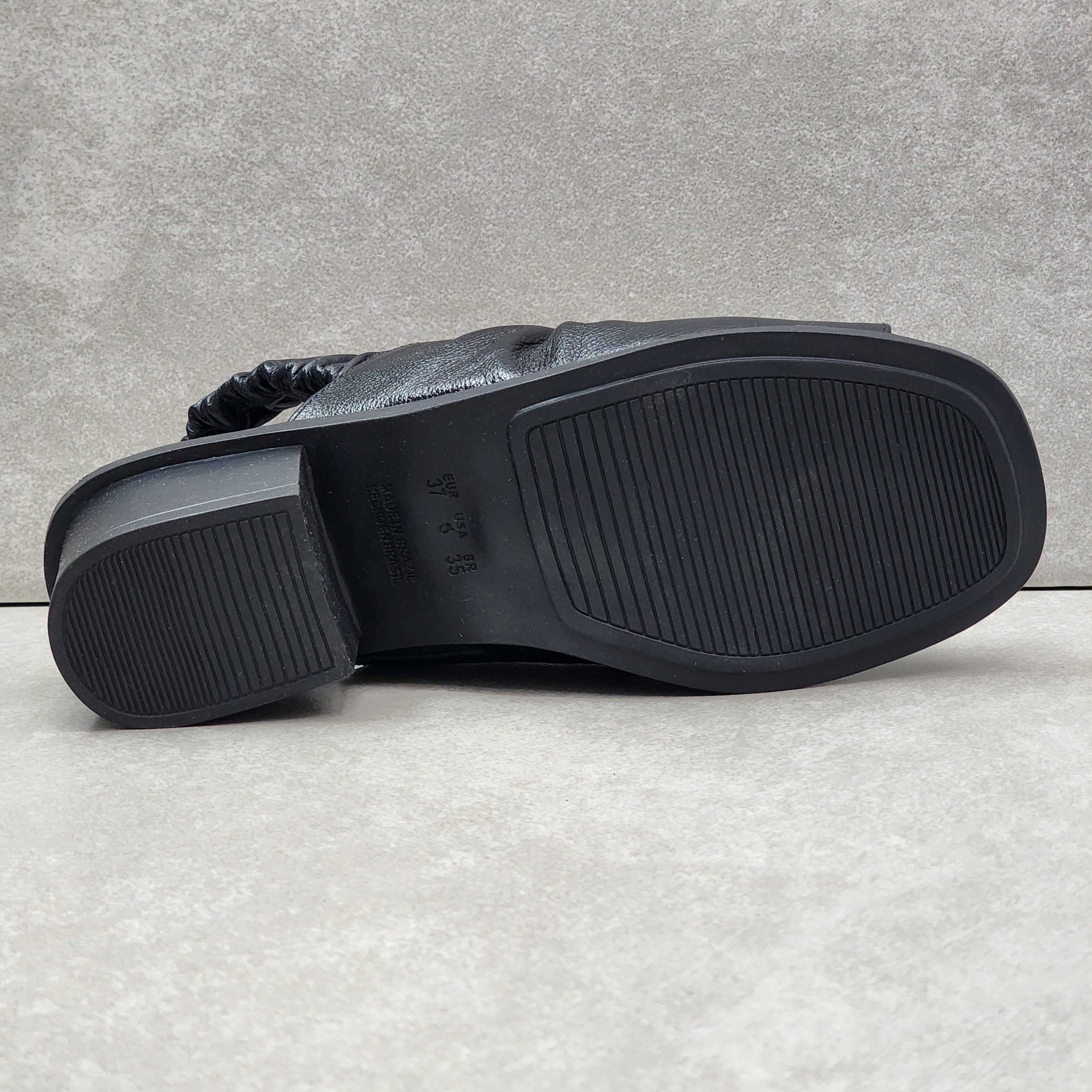 Sandália Ana Aguiar Em Couro Com Elástico Gáspea Preto 4