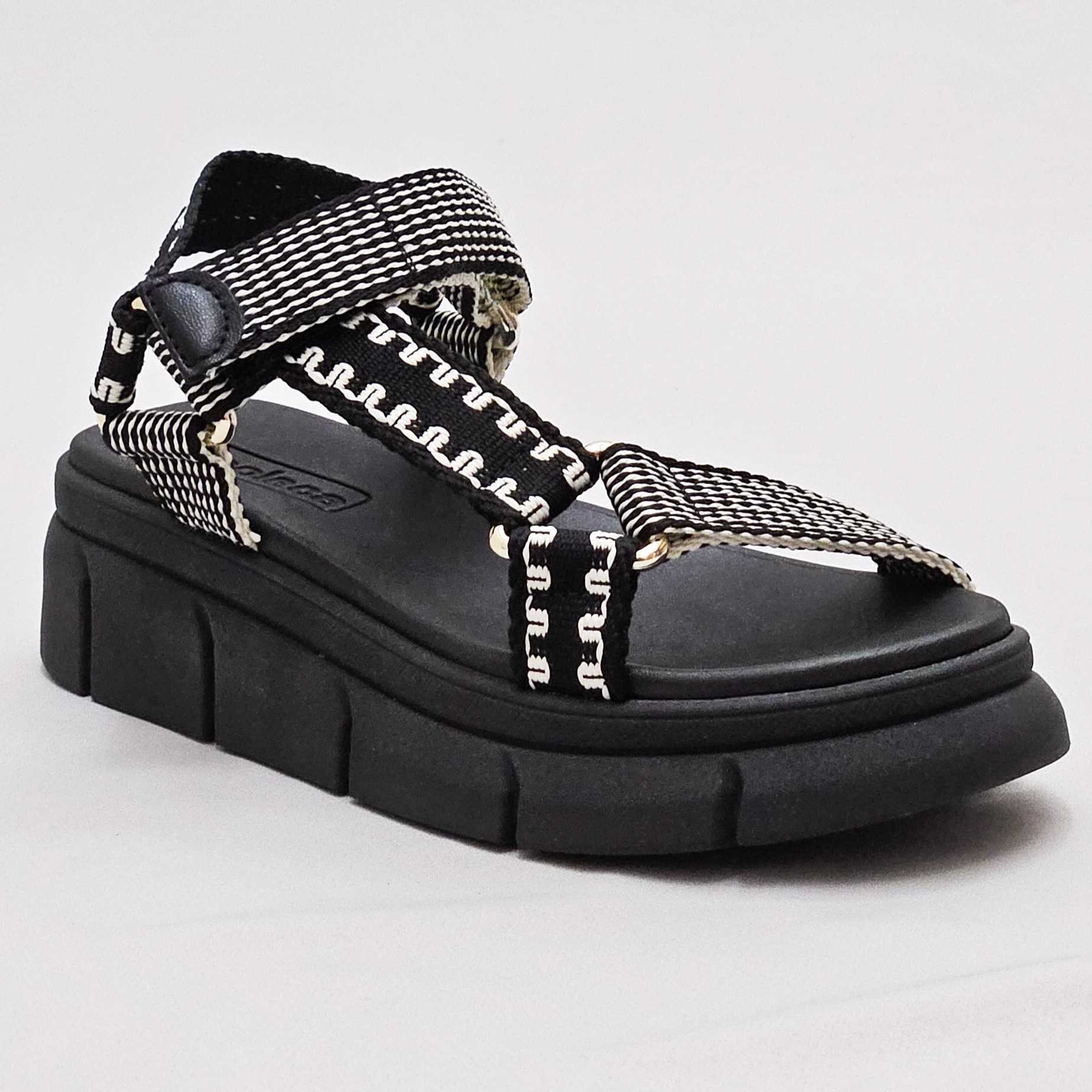 Sandália Feminina Papete Moleca Plataforma