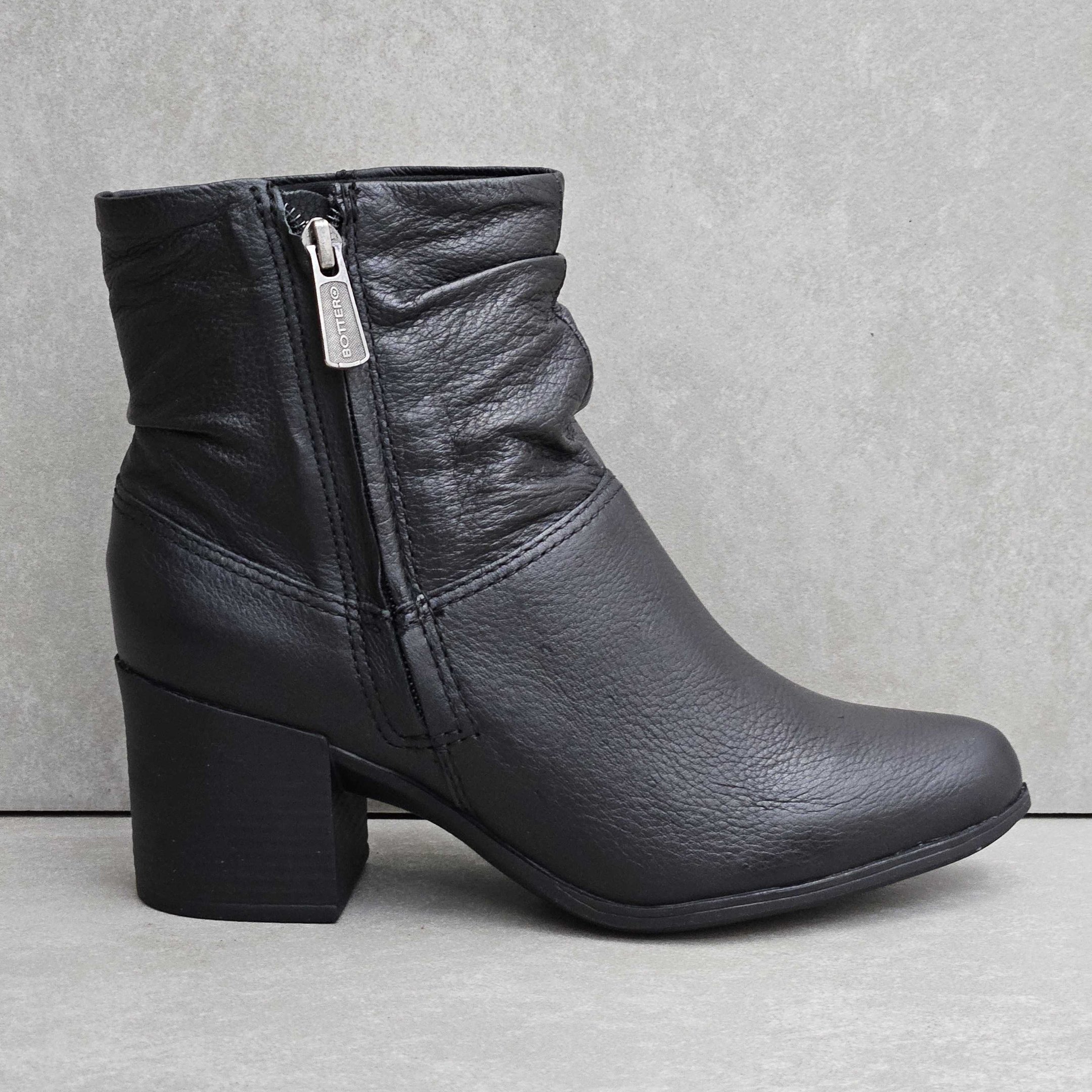 Bota Feminina Bottero Cano Curto Salto Bloco Em Couro