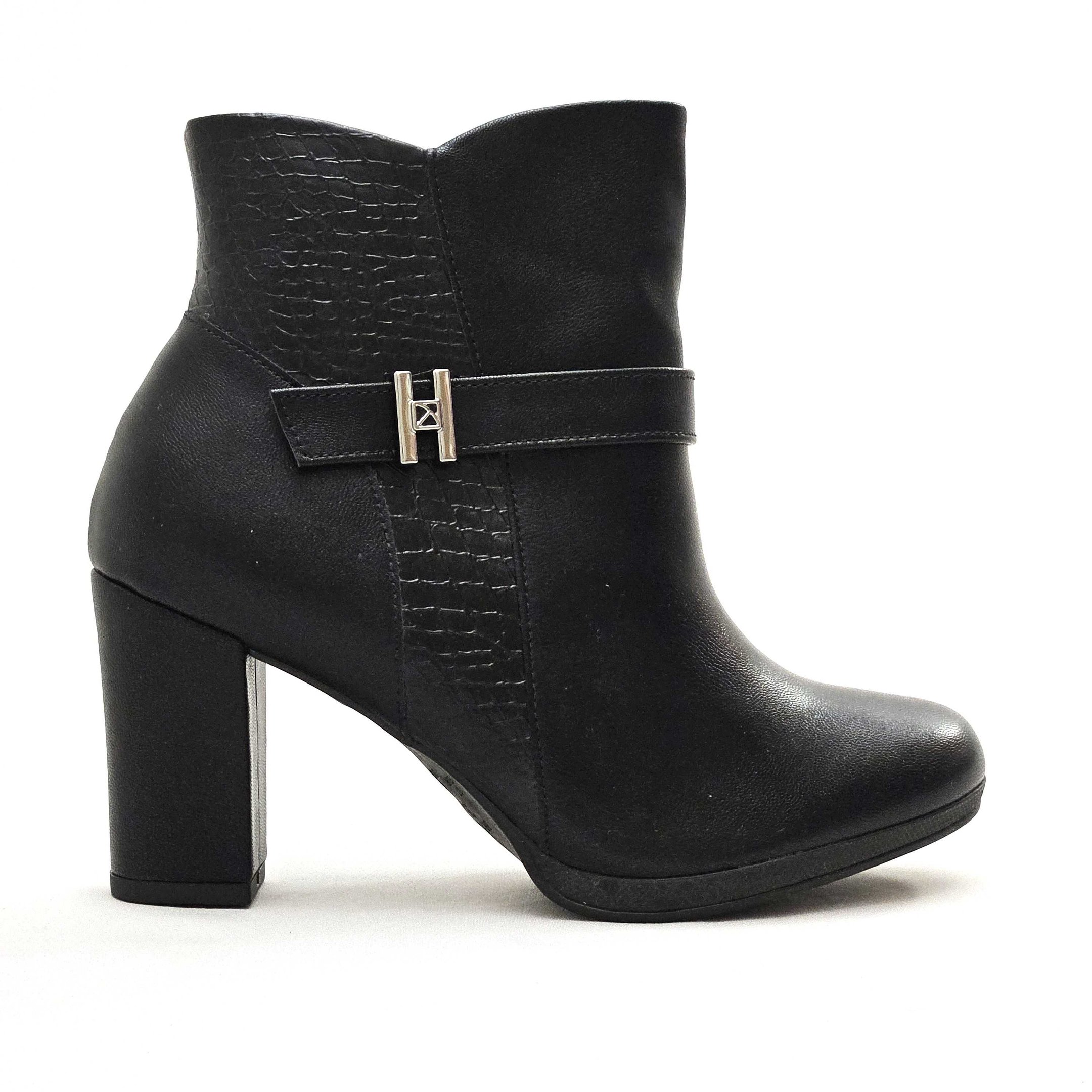 Bota Piccadilly Cano Curto Salto Bloco Médio Preto 2