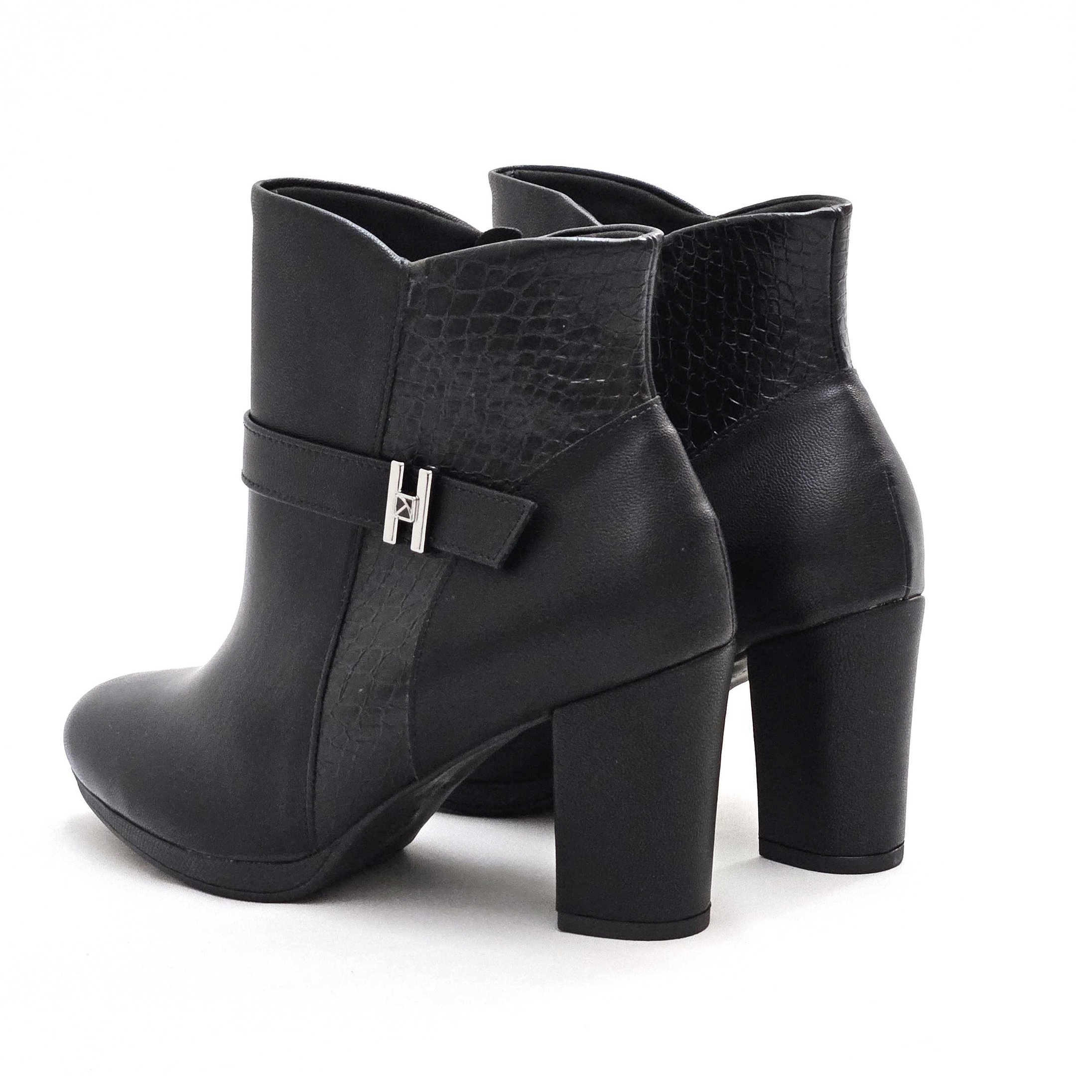 Bota Piccadilly Cano Curto Salto Bloco Médio Preto 3