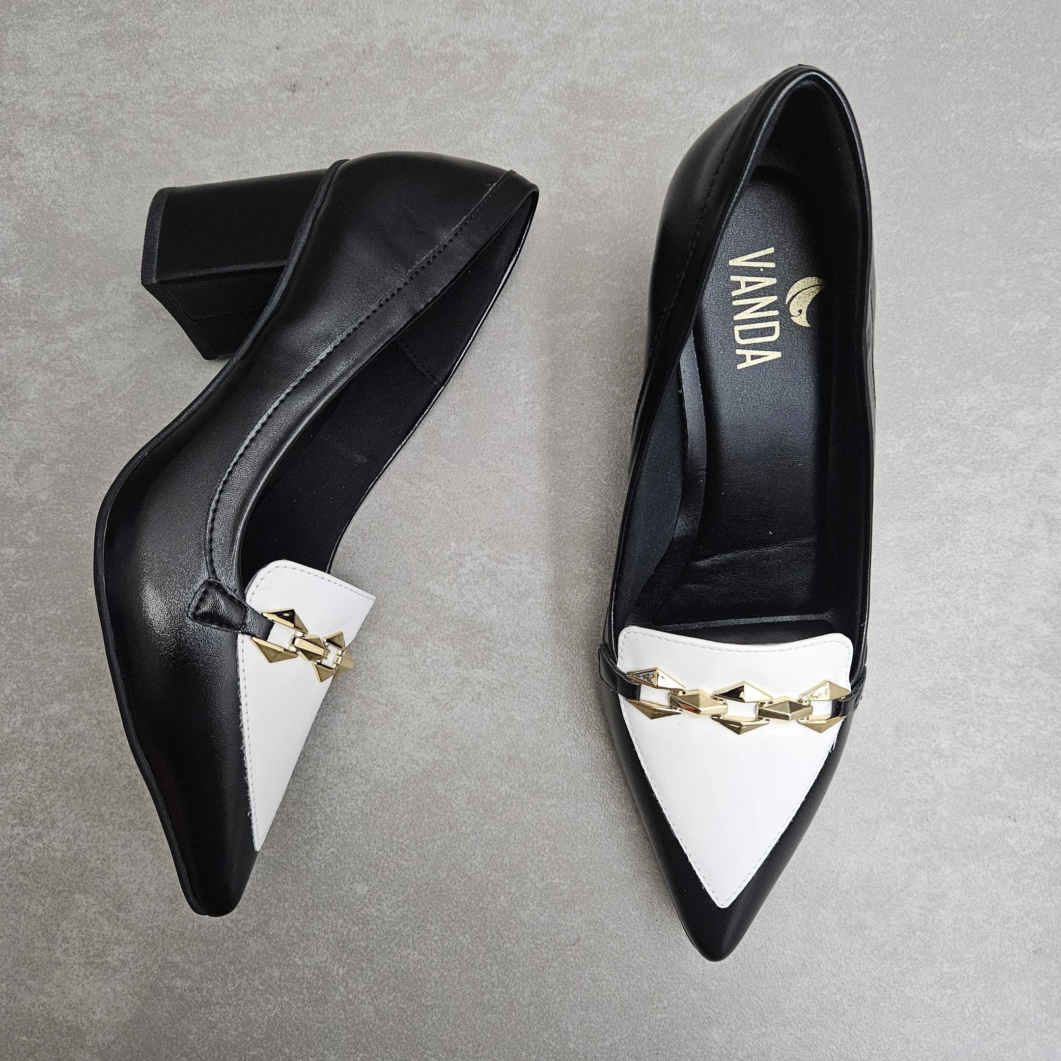 Sapato Scarpin Di Valentini Salto Bloco Preto 2