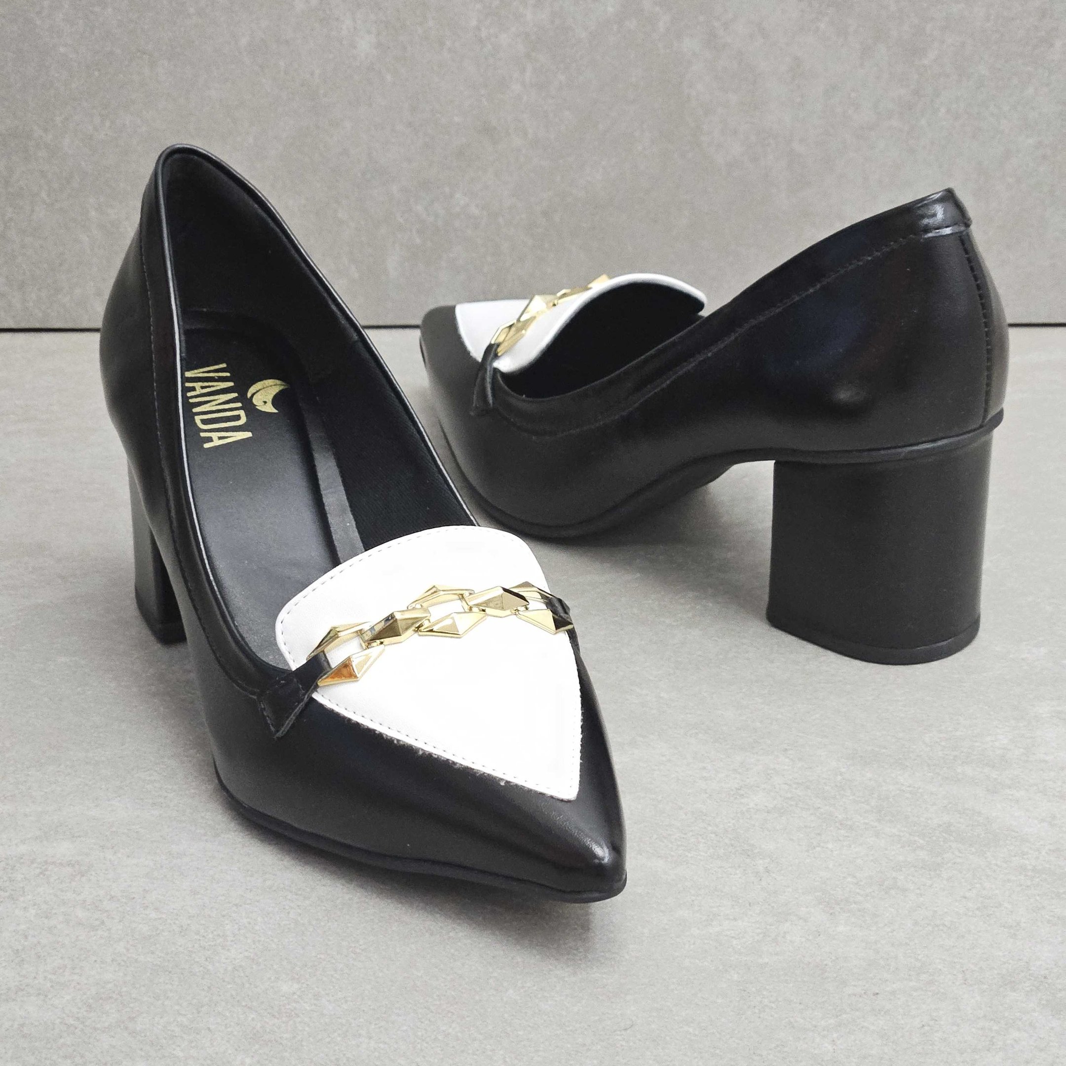 Sapato Scarpin Di Valentini Salto Bloco Preto 3