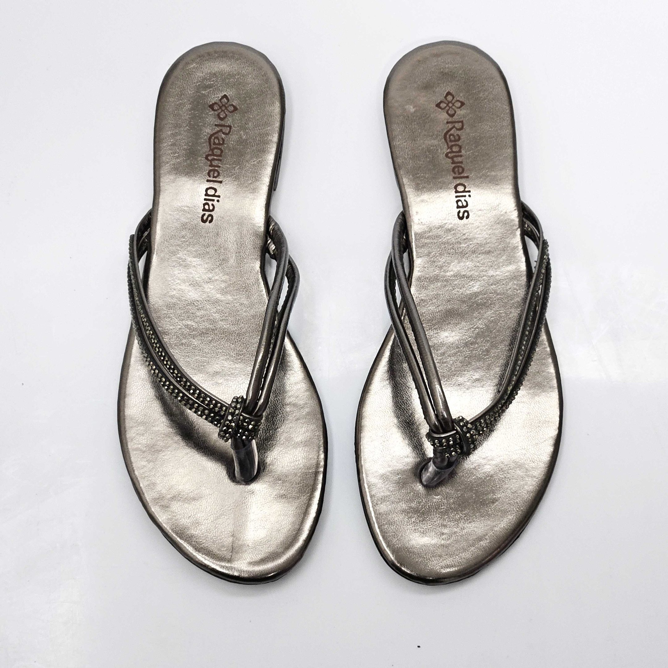 Rasteira Raquel Dias de Dedo Com Strass Grafite 3