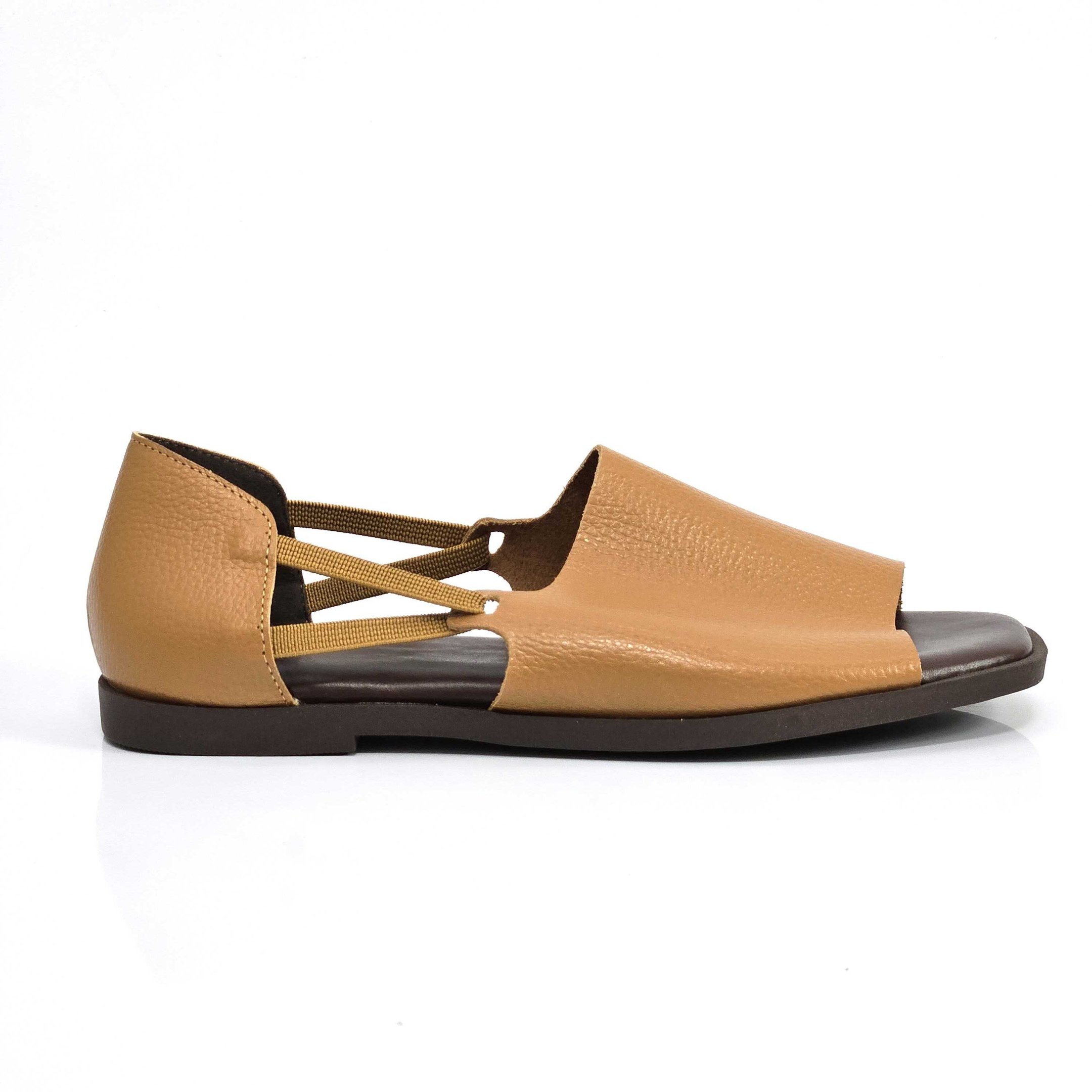 Sandália Vanda Premium Fechada Em Couro Com Elástico