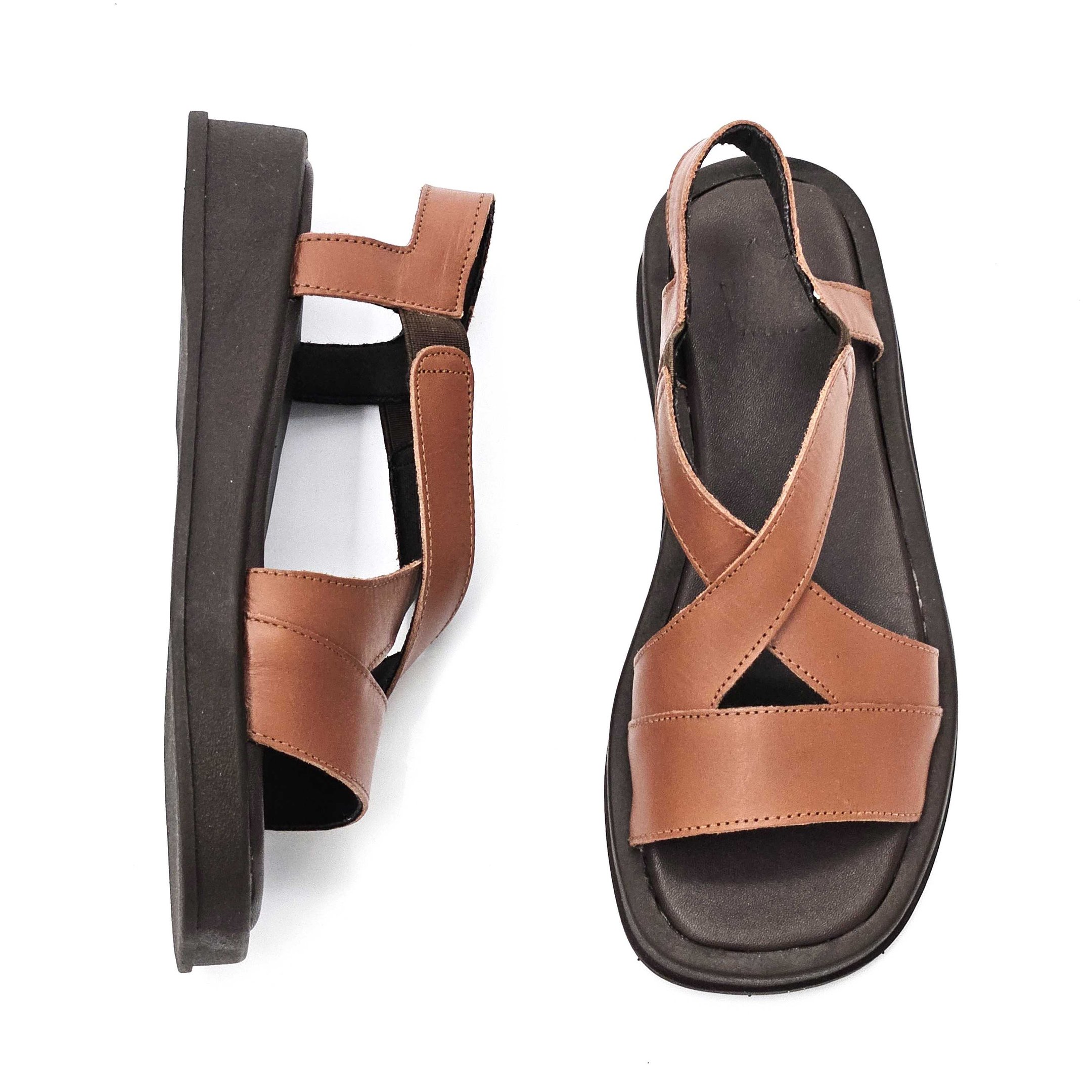 Sandália Feminina Zimbauê Flat Couro Elástico Marrom 3