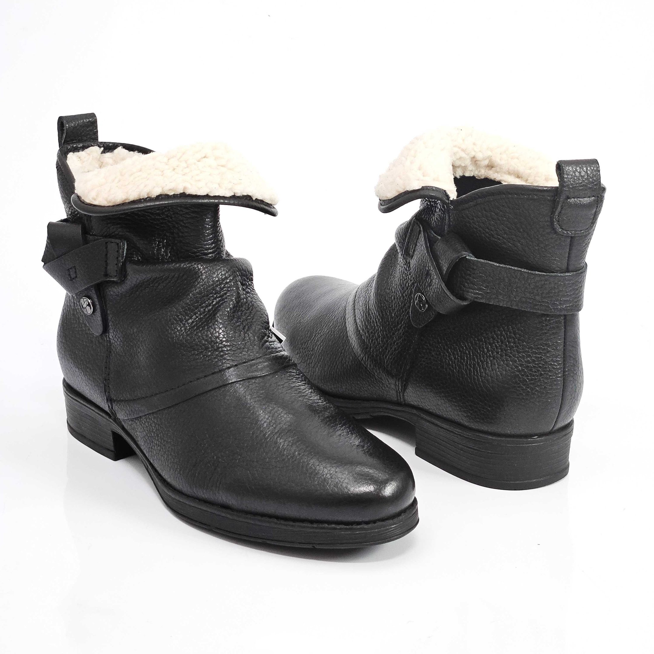 Bota Feminina Bottero Cano Curto Com Pelo Preto 3
