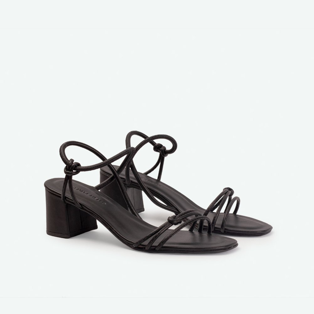 Sandália de salto bloco com tiras com detalhe em nó Preto - 39 Preto 2