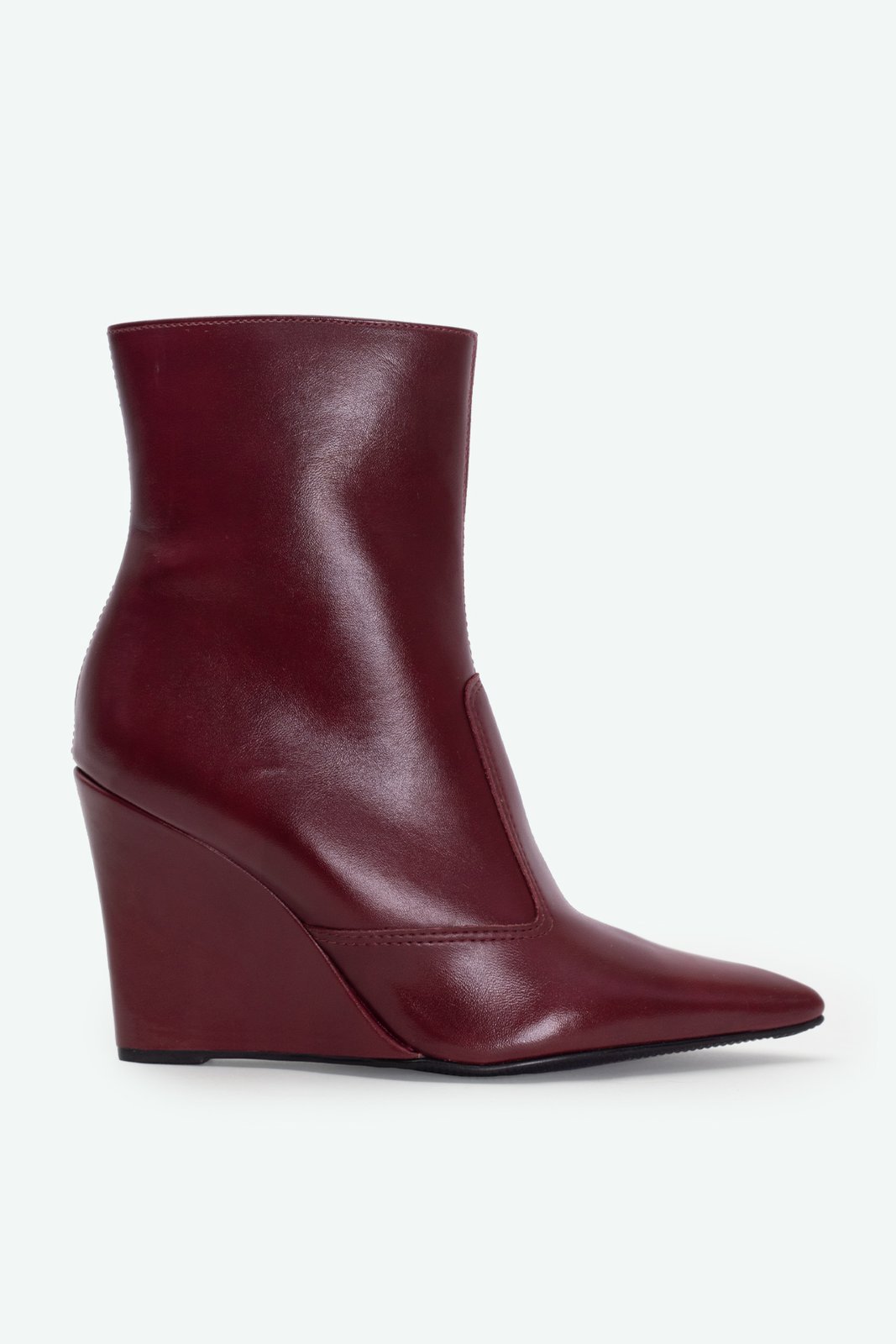 BOTA JORDANNA SUZANA SANTOS