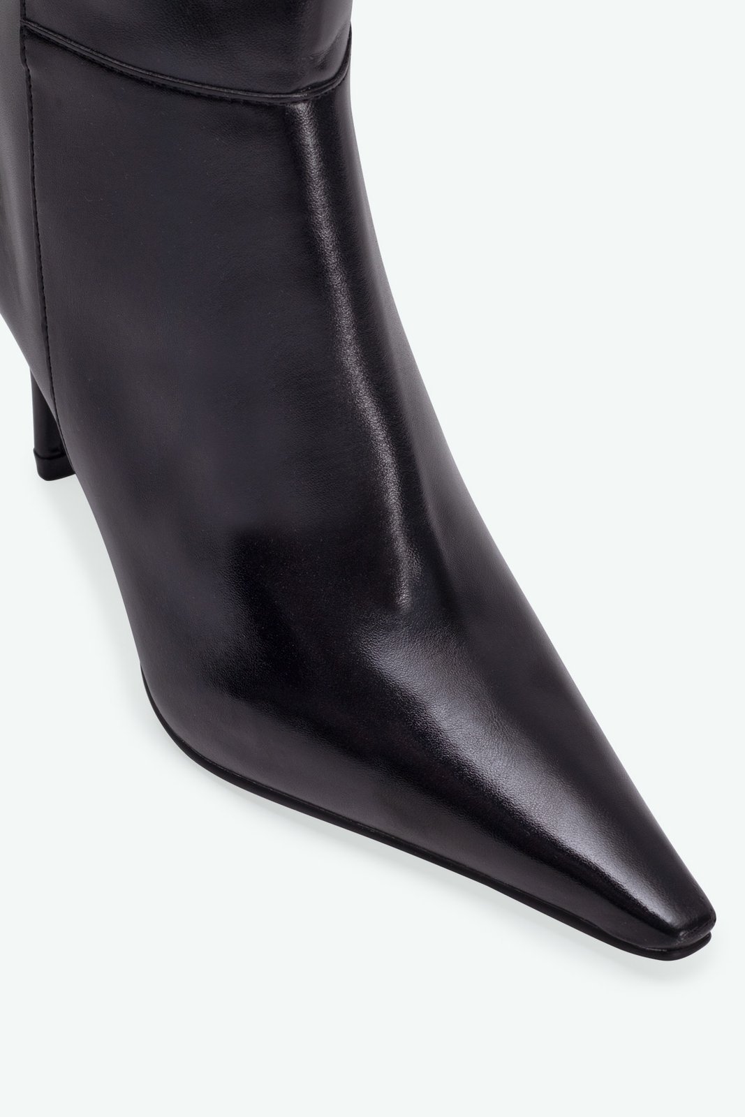 BOTA DIANA SUZANA SANTOS Preto 5