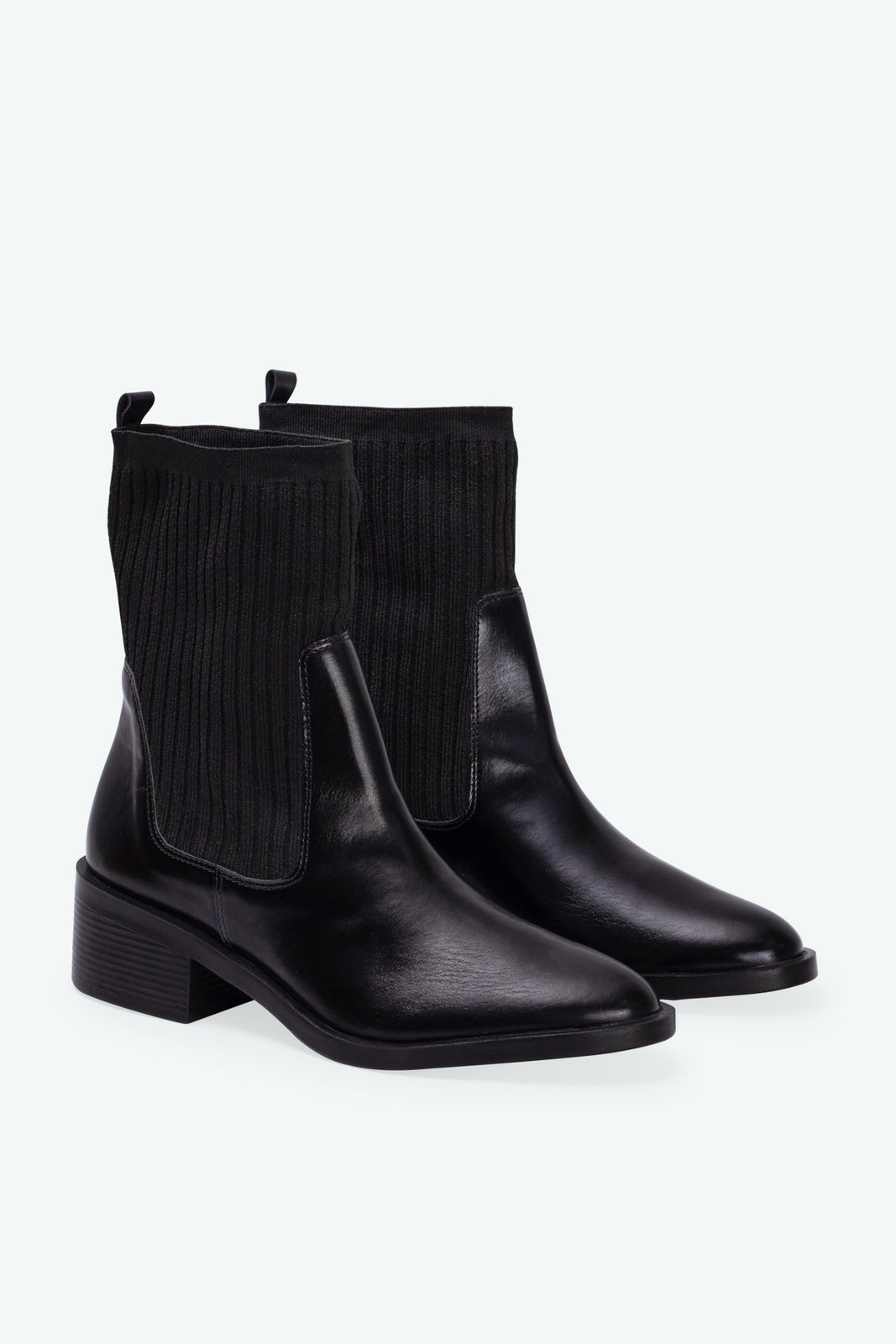 BOTA ROMY SUZANA SANTOS Preto 2