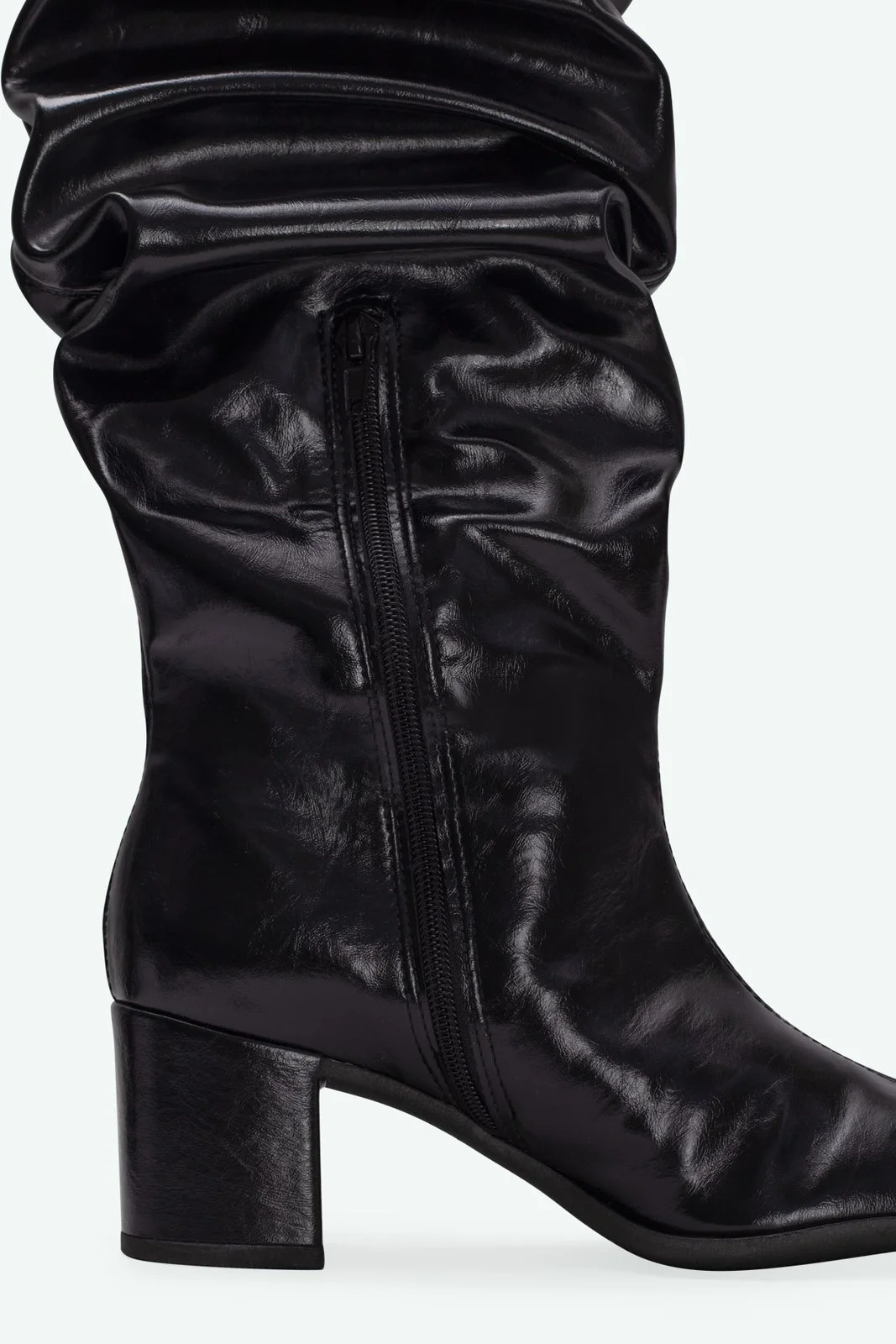 BOTA SLOUCHY GIANNA SUZANA SANTOS Preto 3