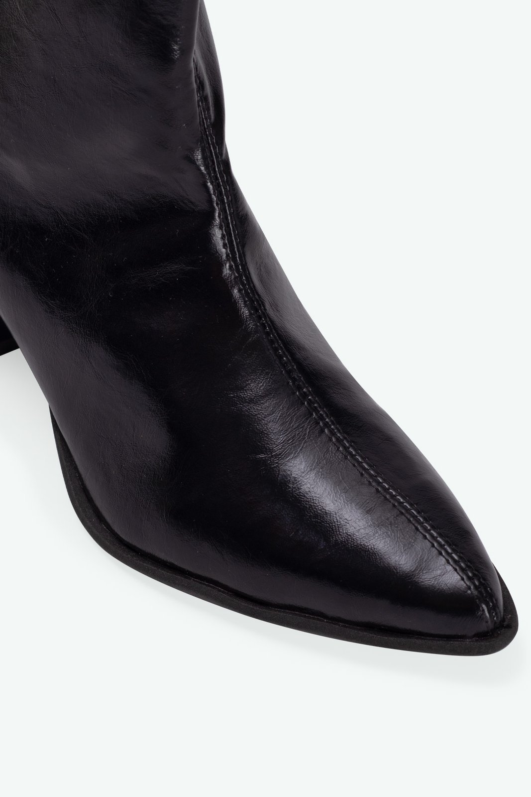 BOTA SLOUCHY GIANNA SUZANA SANTOS Preto 4