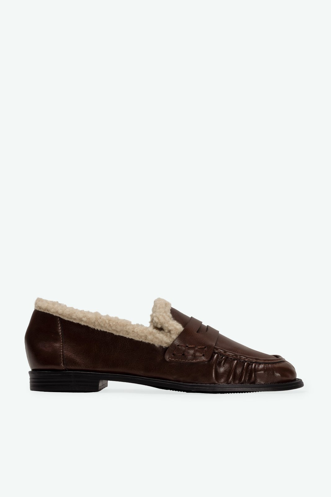 MOCASSIM HILARY SUZANA SANTOS