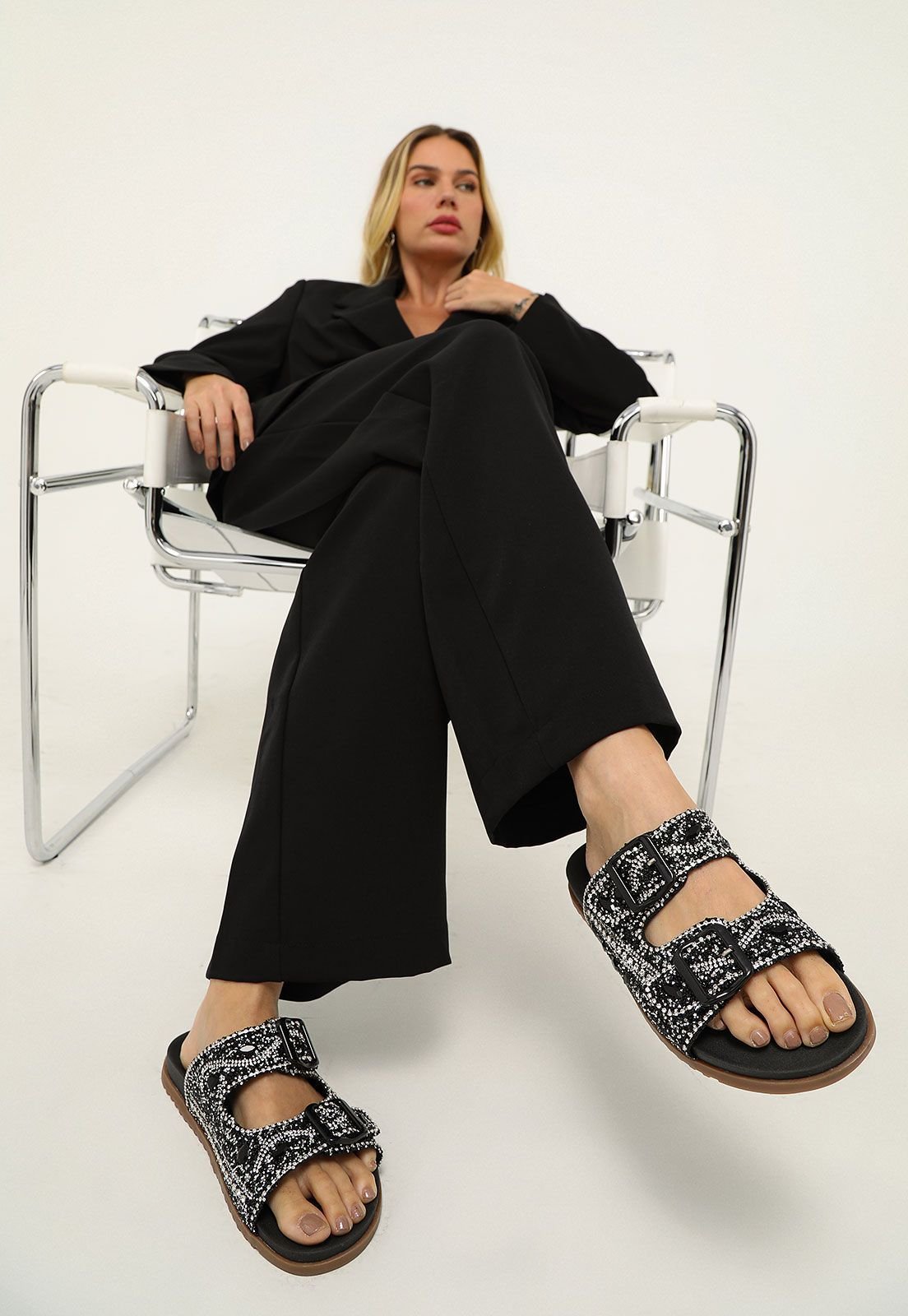 Sandália Papete Feminina Em Pedraria Brilho Preto 4