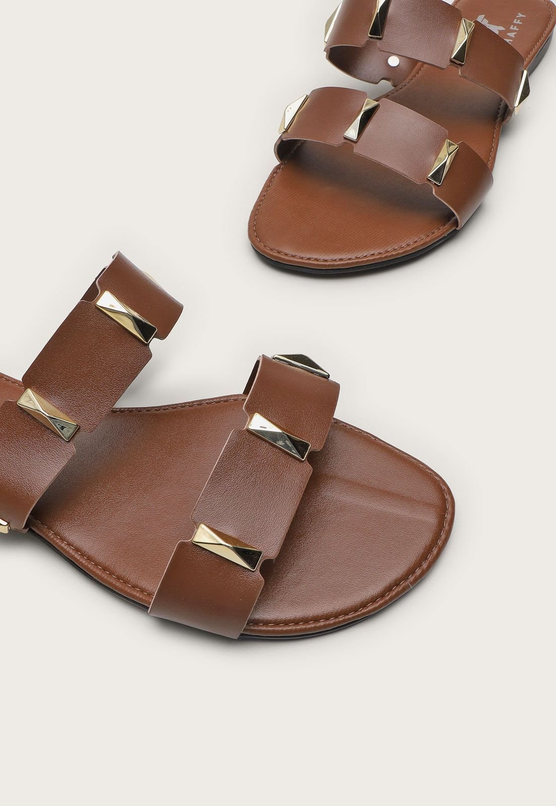 Sandália Rasteira Feminina com Spike Dourado Marrom 5