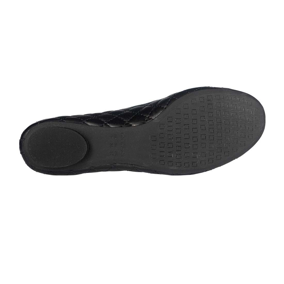 Sapatilha Luz da Lua Matelassê com Metal Preto 4