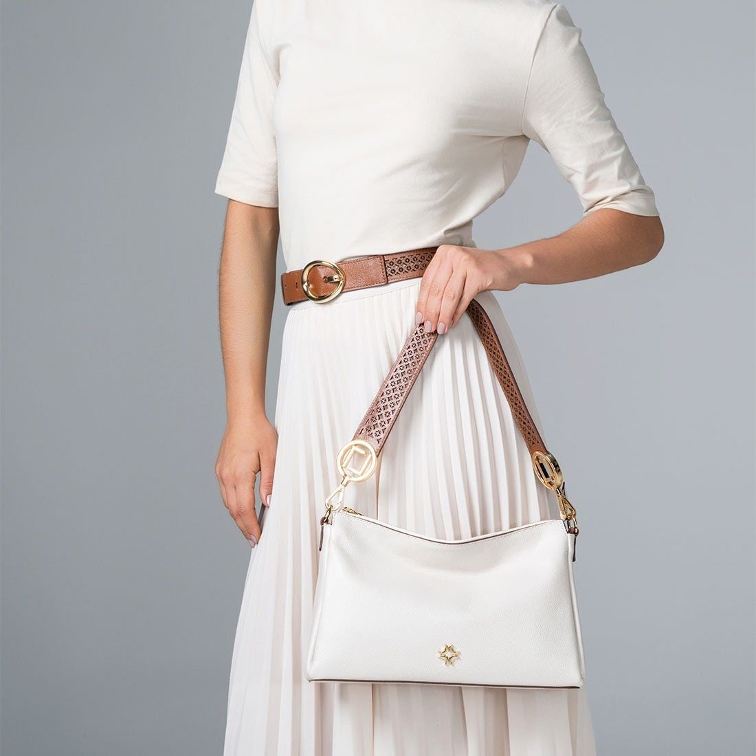 Bolsa Luz da Lua Baguete Alça Trabalhada Off White 5