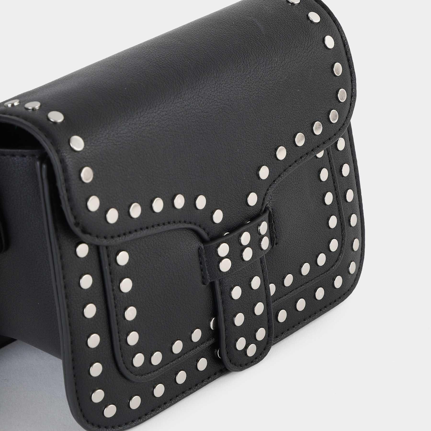Bolsa Crossbody com Tachas Out West Preto 2