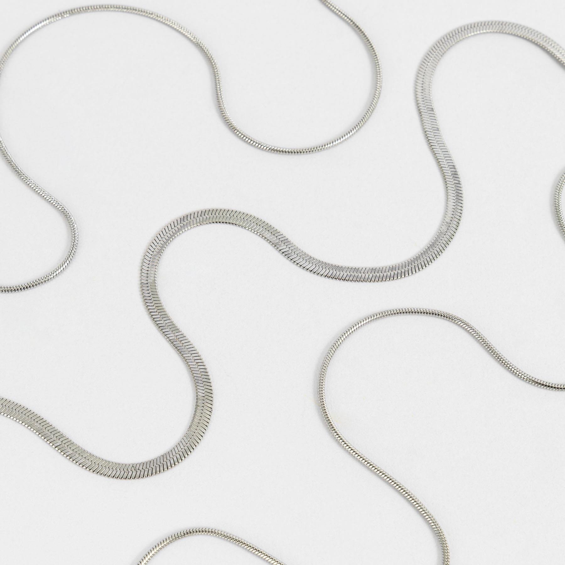 Colar Combinação 3 Correntes Prateadas Aço Cirúrgico Prata 2