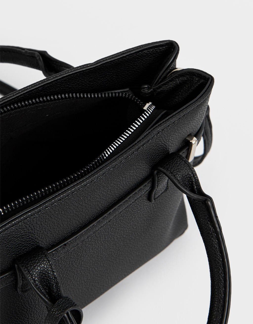 Bolsa City Corino Charm Girl Boss Preto 5