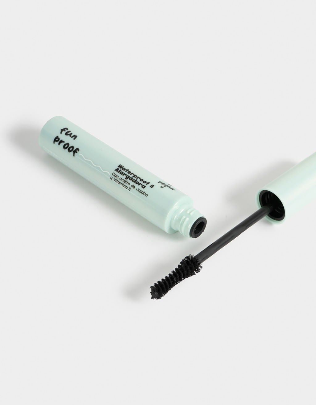 Mascara de Cílios Alongadora Fun Proof Vegano Preto 5