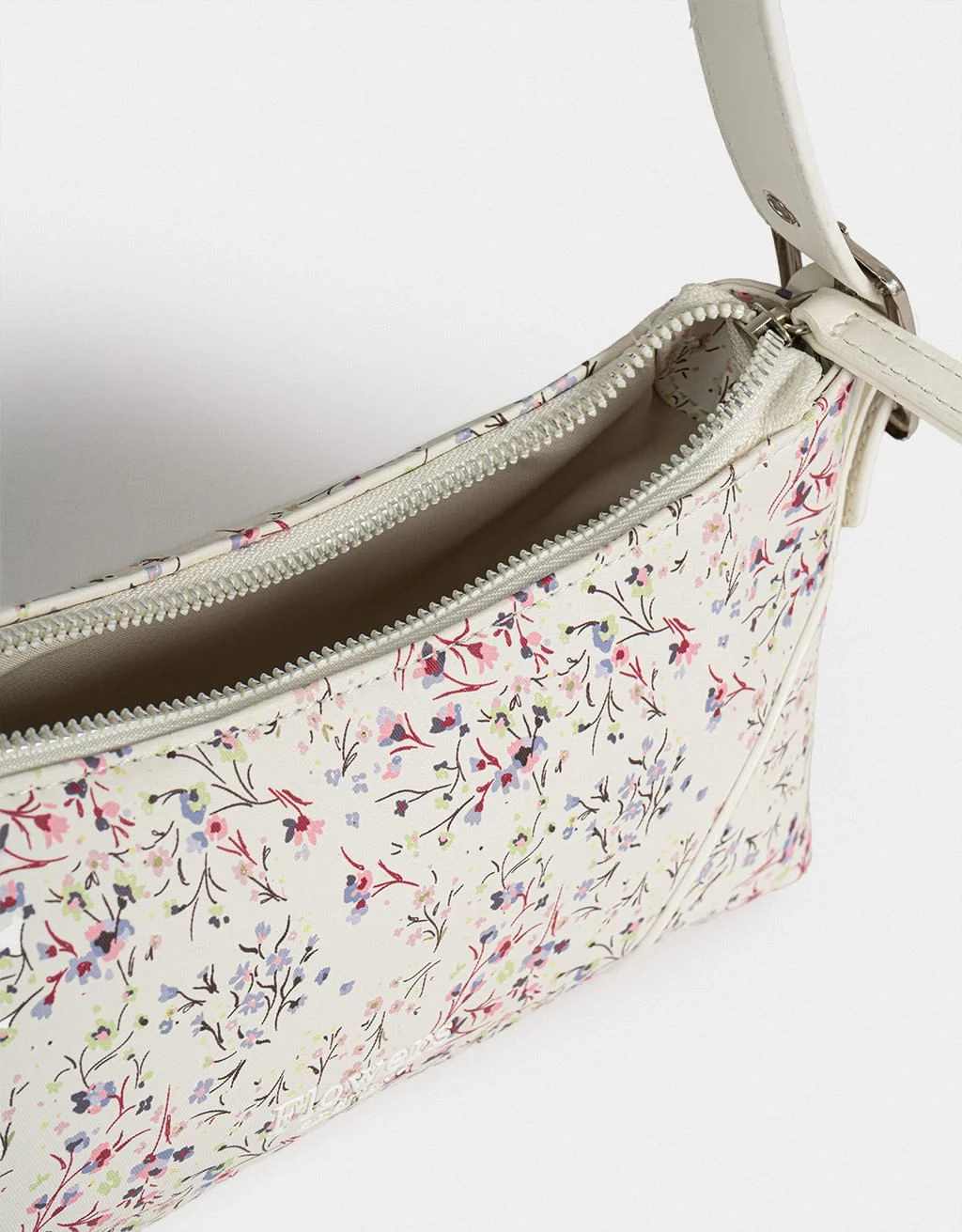 Bolsa Baguette Corino Estampada Country Club Branco 6