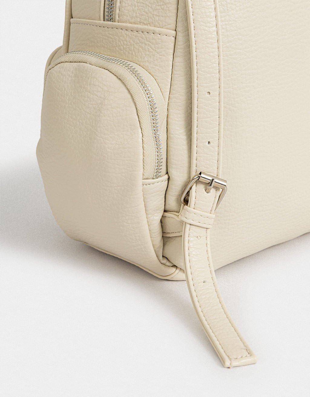 Mochila Corino Multibolsos Boho Bege 4