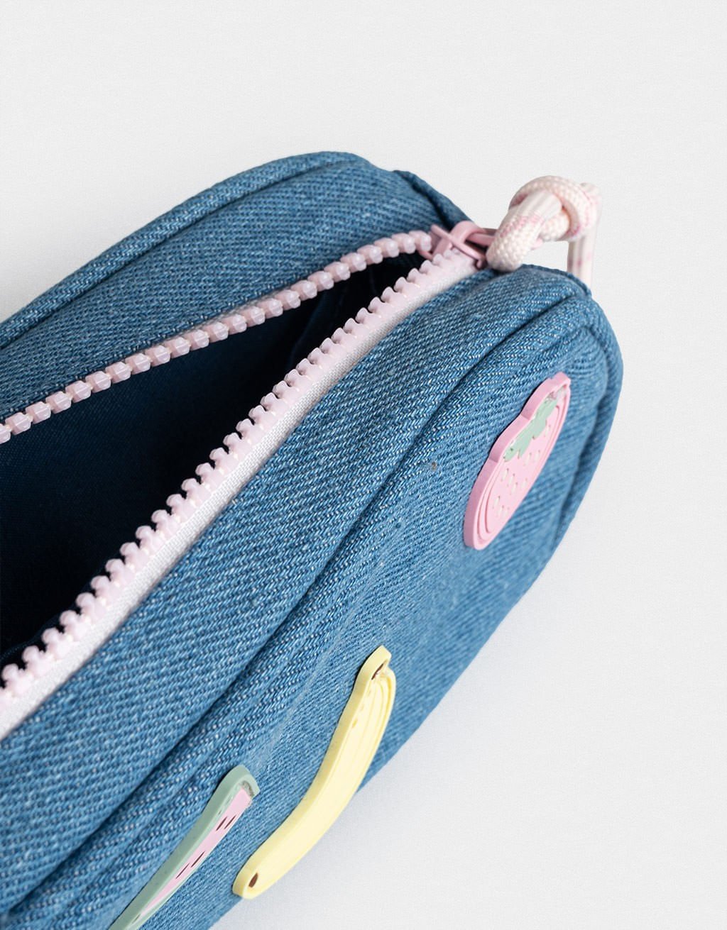 Estojo Jeans Infantil Frutas Picnic Club Azul 4