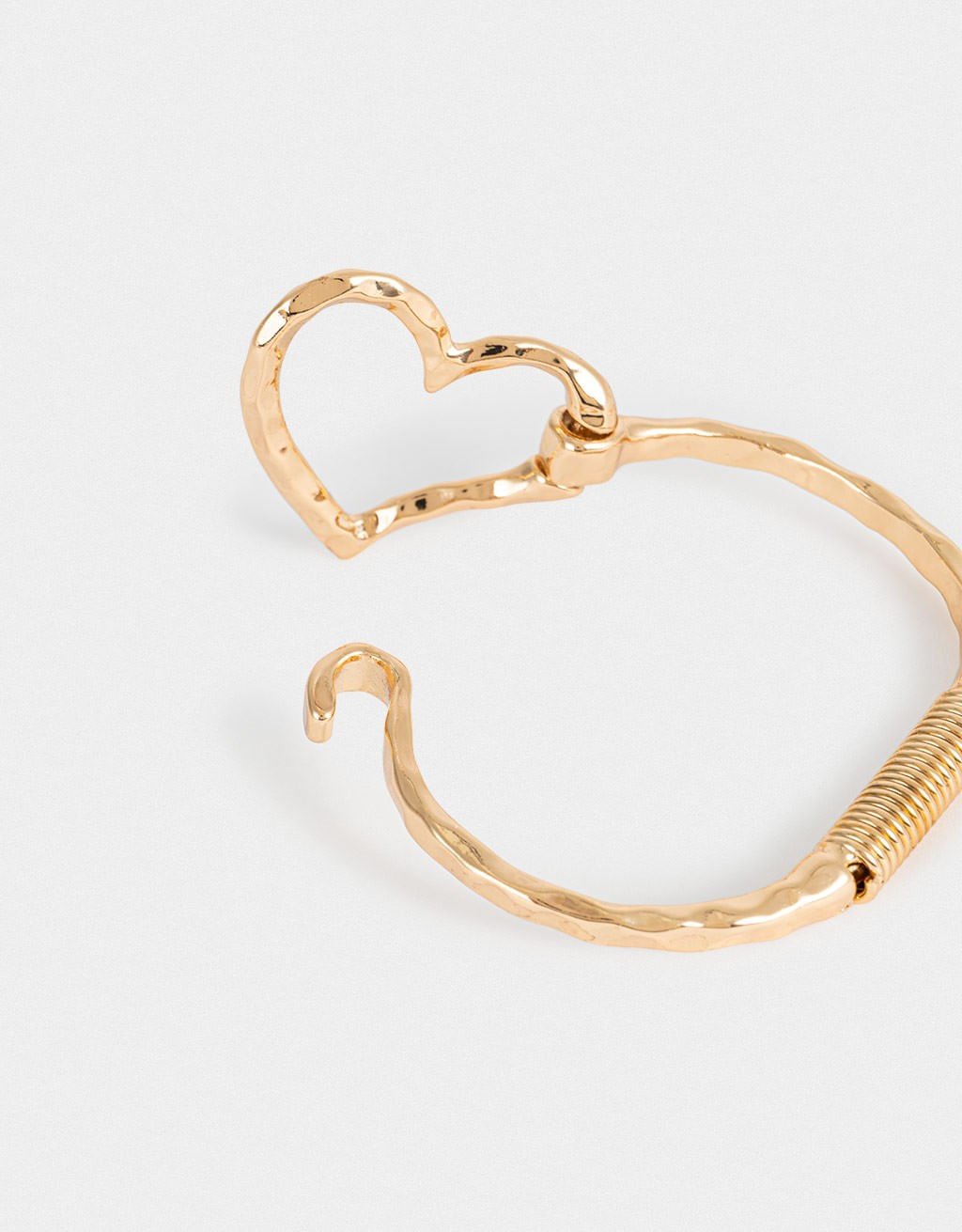 Pulseira Coração Martelado Boho Dourado 3