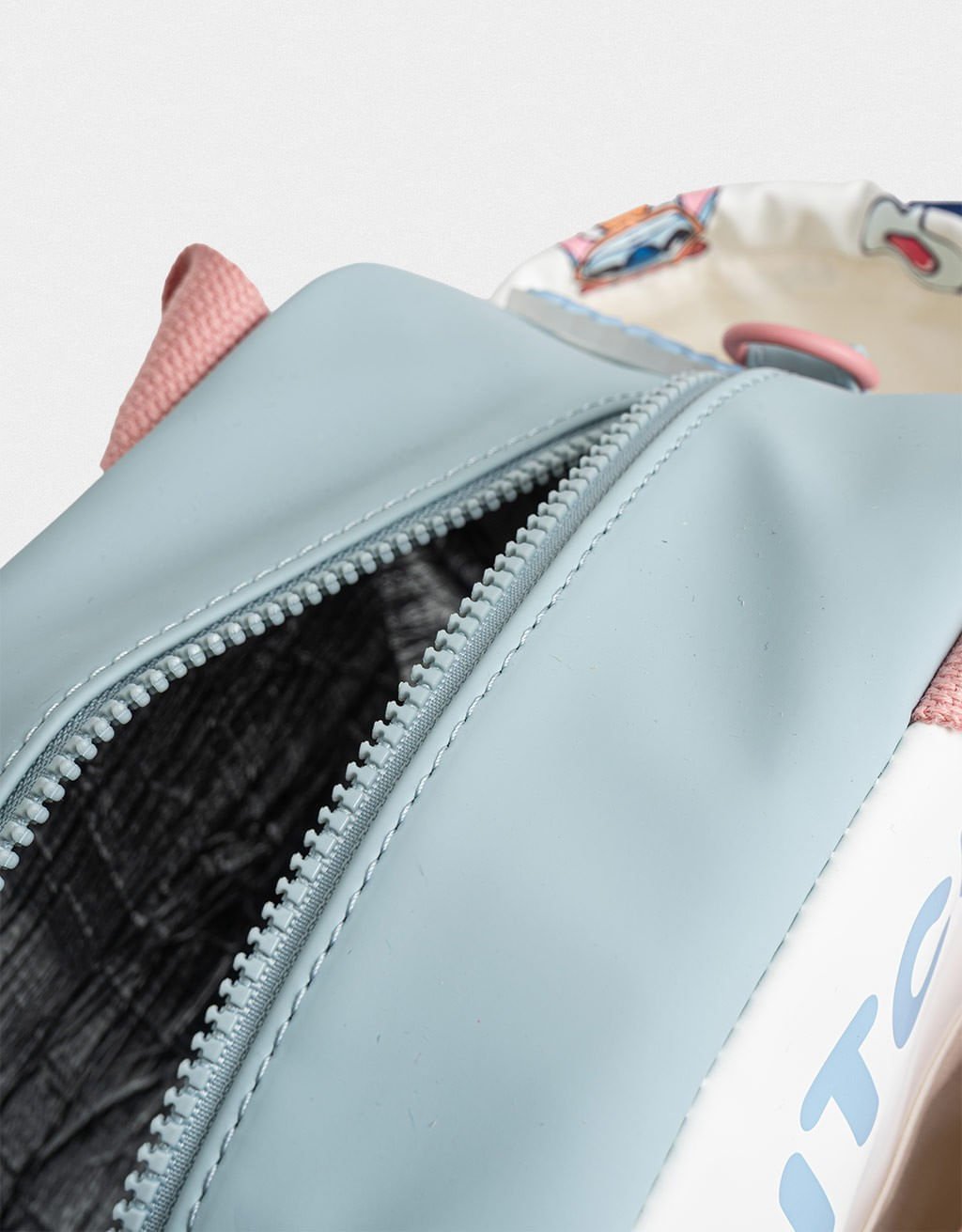 Bolsa Corino Colorblock Estampada Stitch Capybara Branco 6