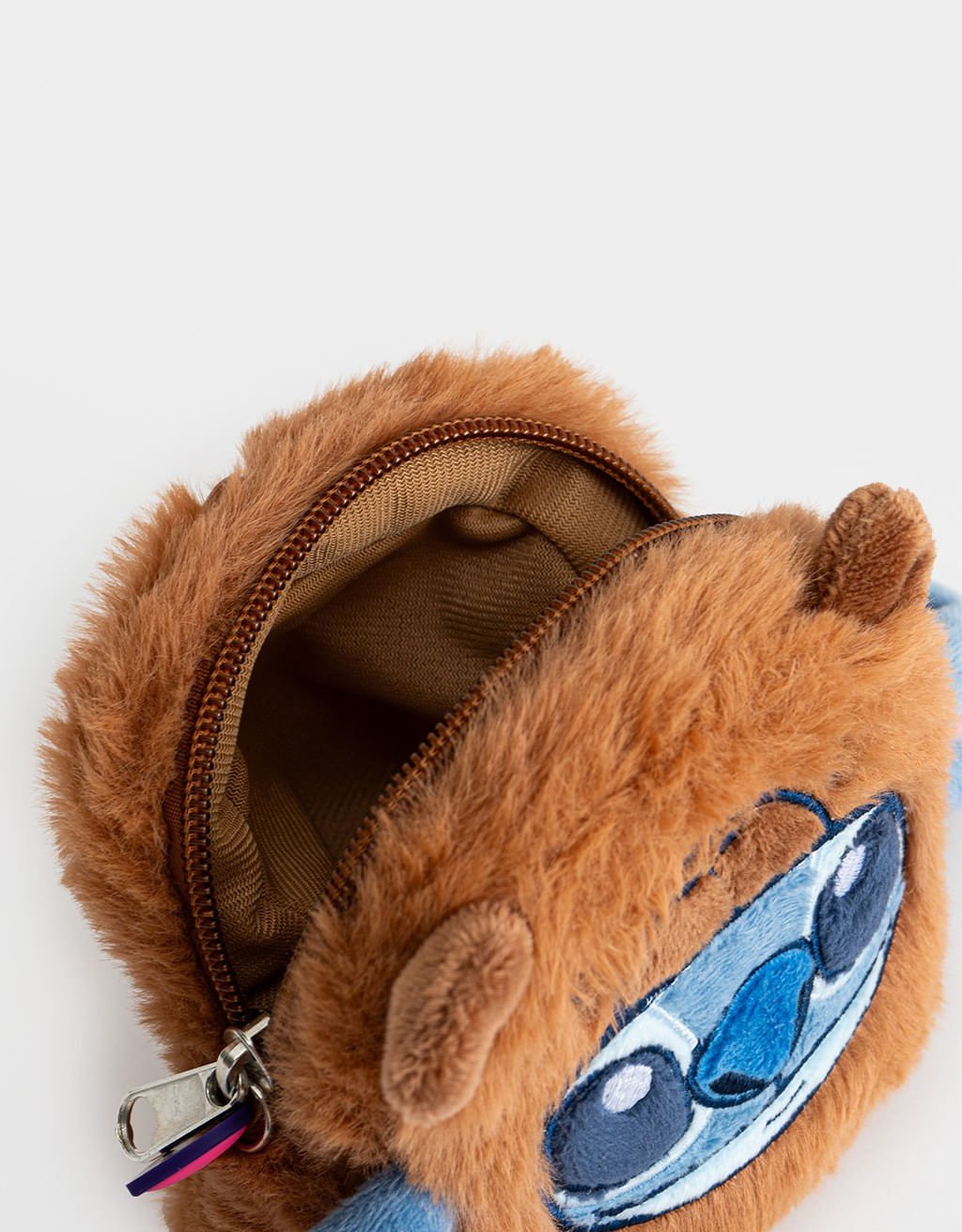 Chaveiro Pelúcia Com Orelhas Stitch Capybara Marrom 4