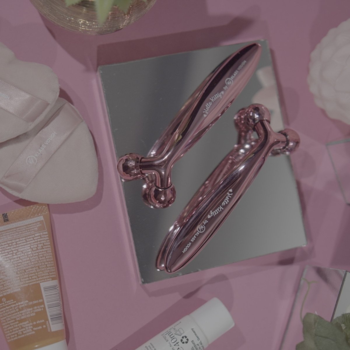 Massageador Facial Hello Kitty Klass Vough Rosa 4