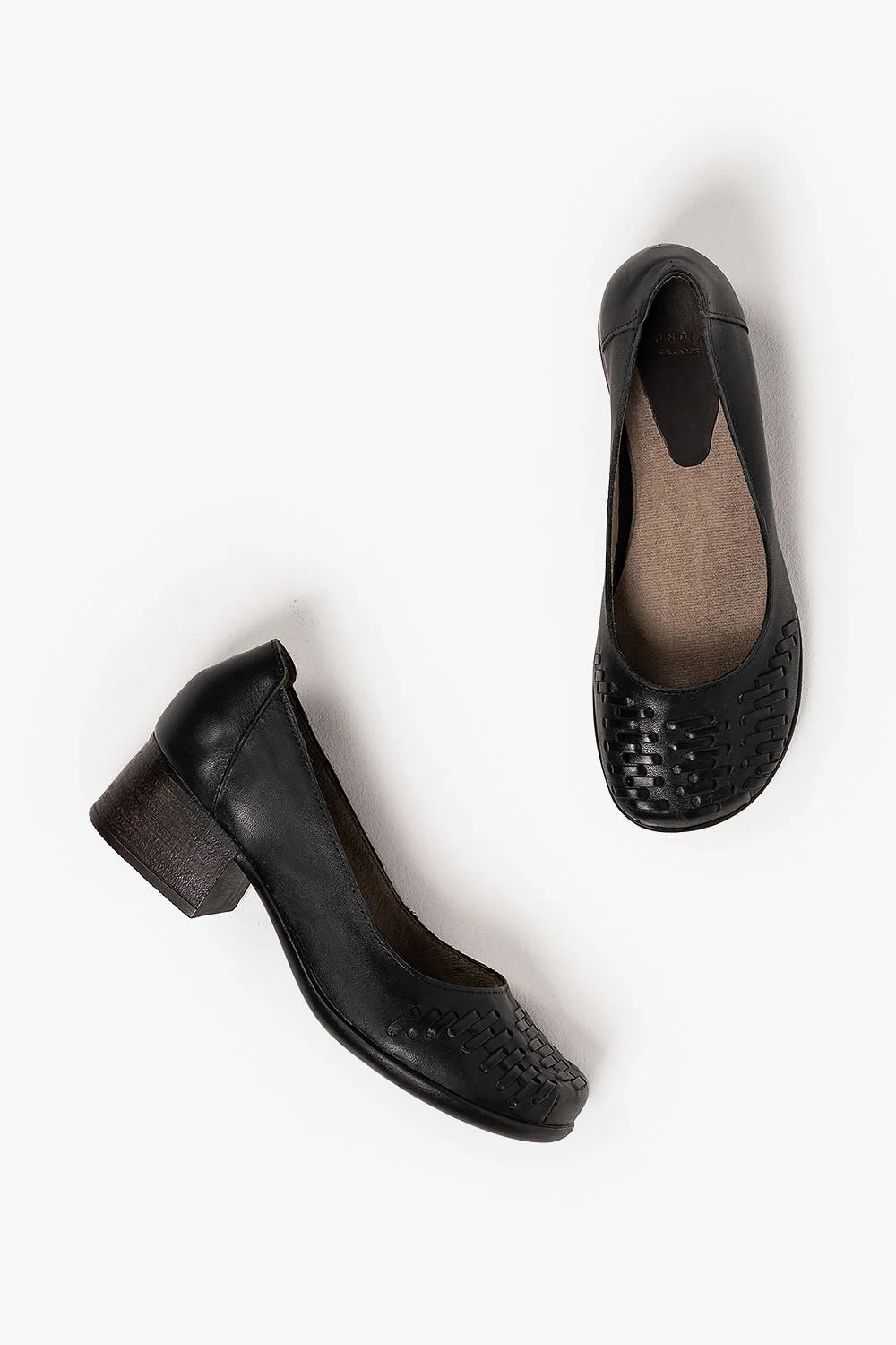 Scarpin Feminino Salto Médio Mundial Grace Preto 3