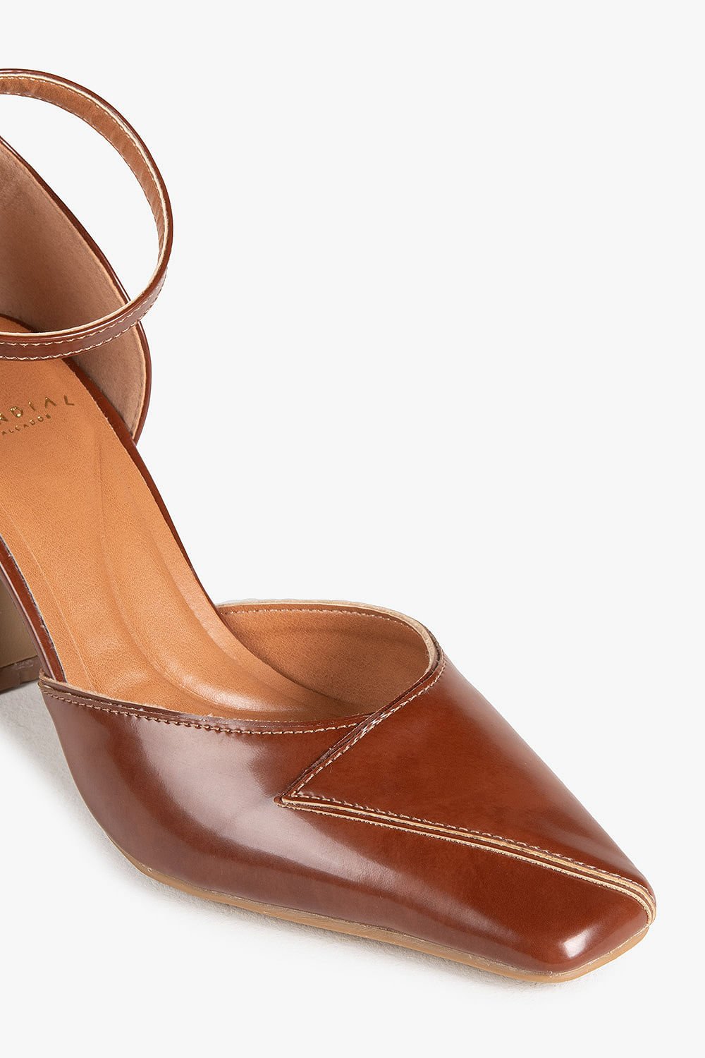 Sapato Feminino Salto Alto Mundial Emilie Marrom 2