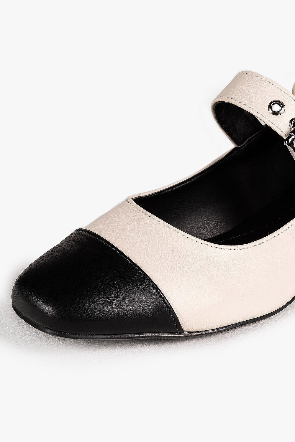 Sapato Feminino Boneca Salto Baixo Mundial Dayara Branco/Preto 5