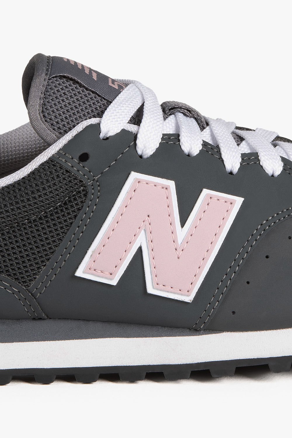 Tênis New Balance GW500v2 Feminino Cinza 2