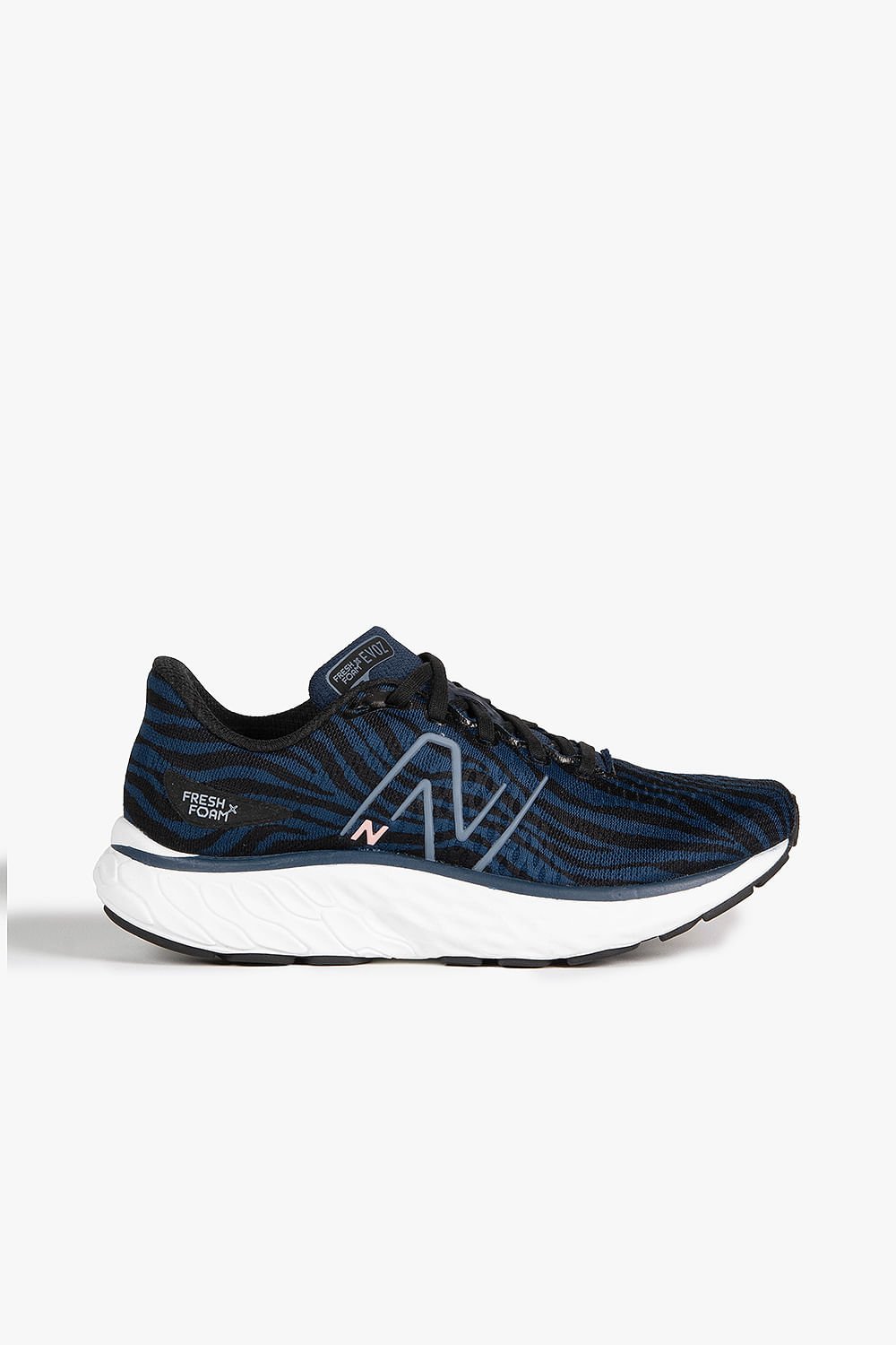 Tênis New Balance EVOZ V3 Fresh Foam Feminino