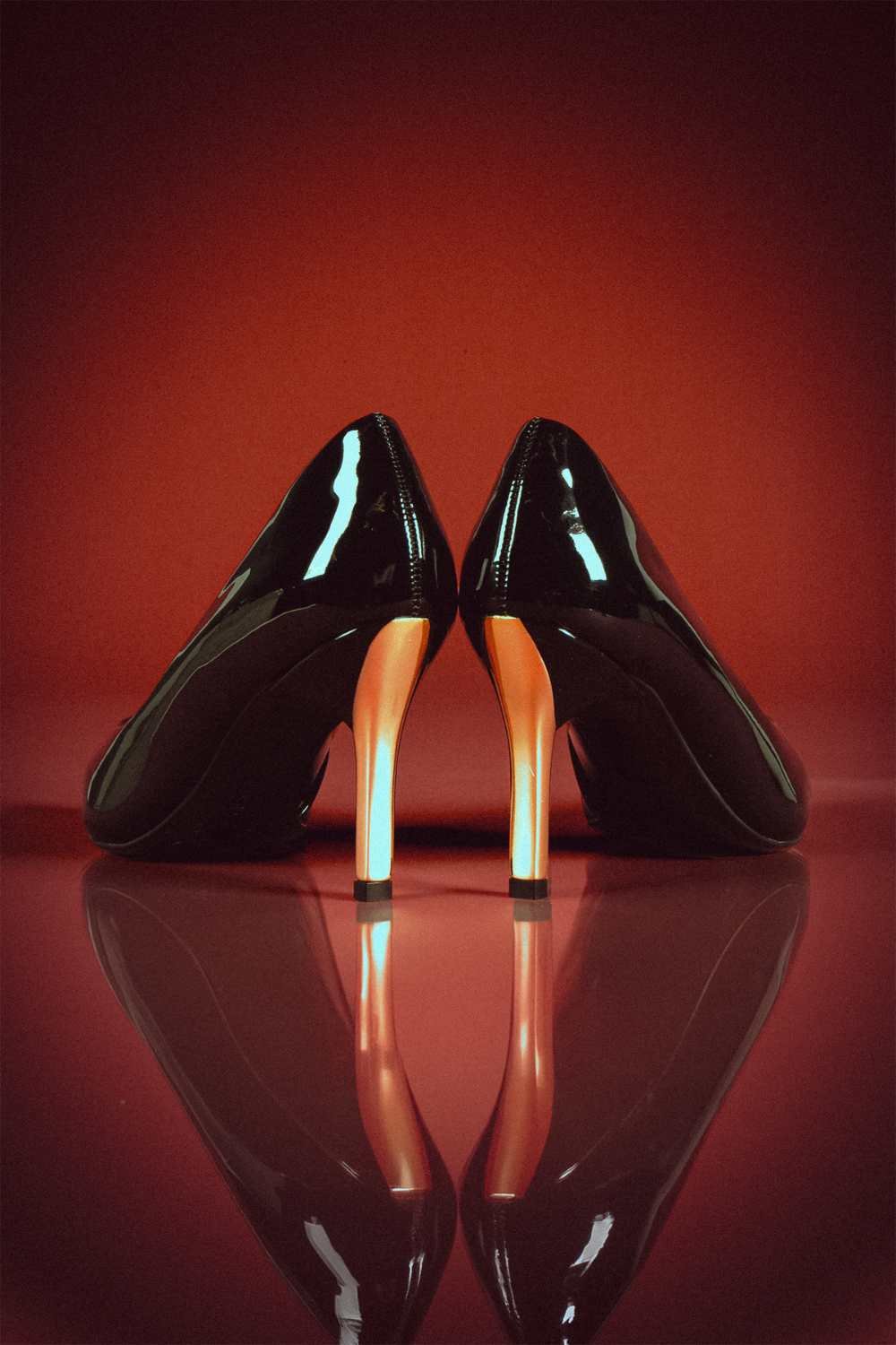 Scarpin Feminino Salto Alto Mundial Kirsten Preto 9