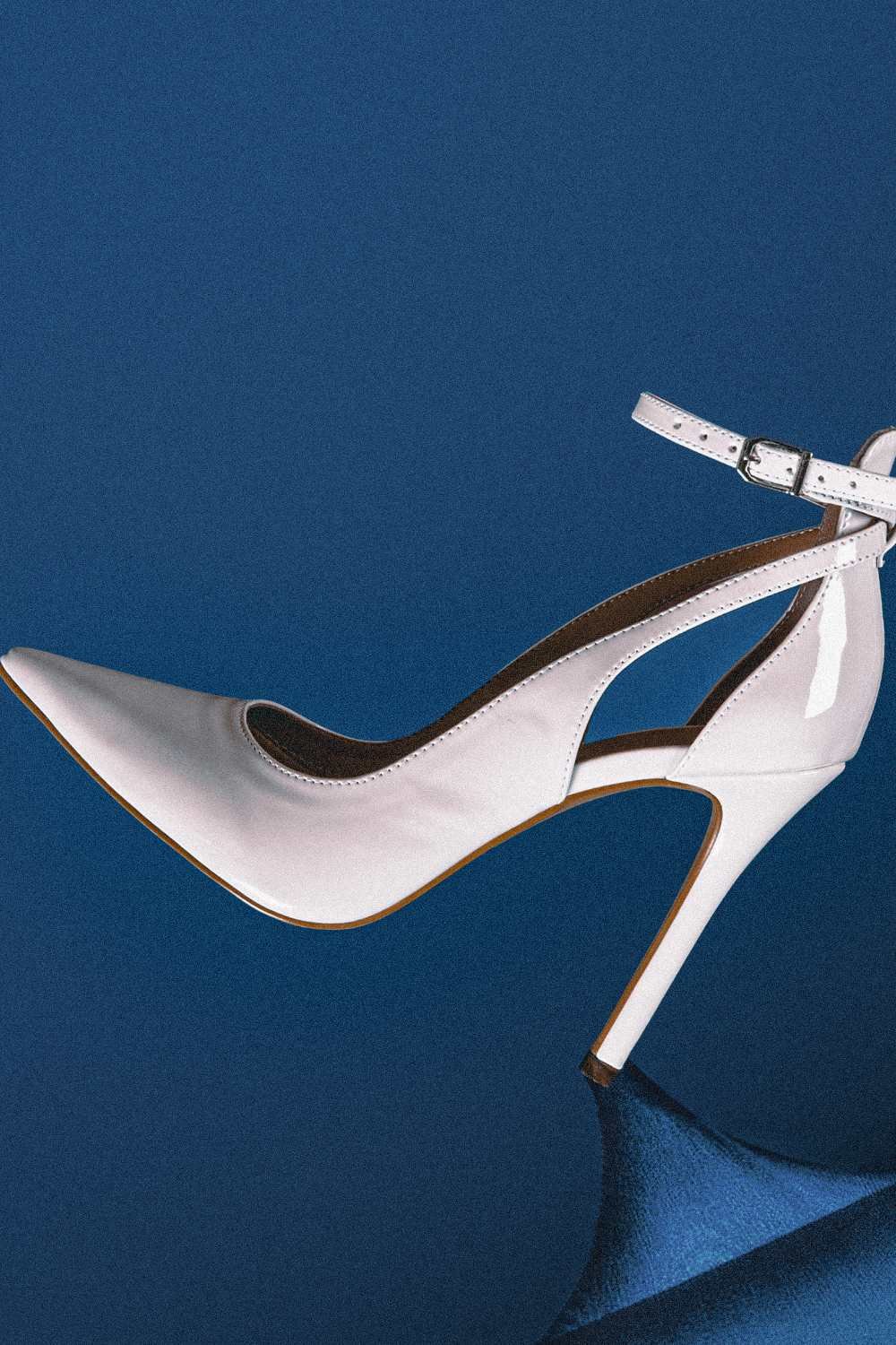 Scarpin Feminino Recorte Salto Alto Mundial Roxanne Off White 3