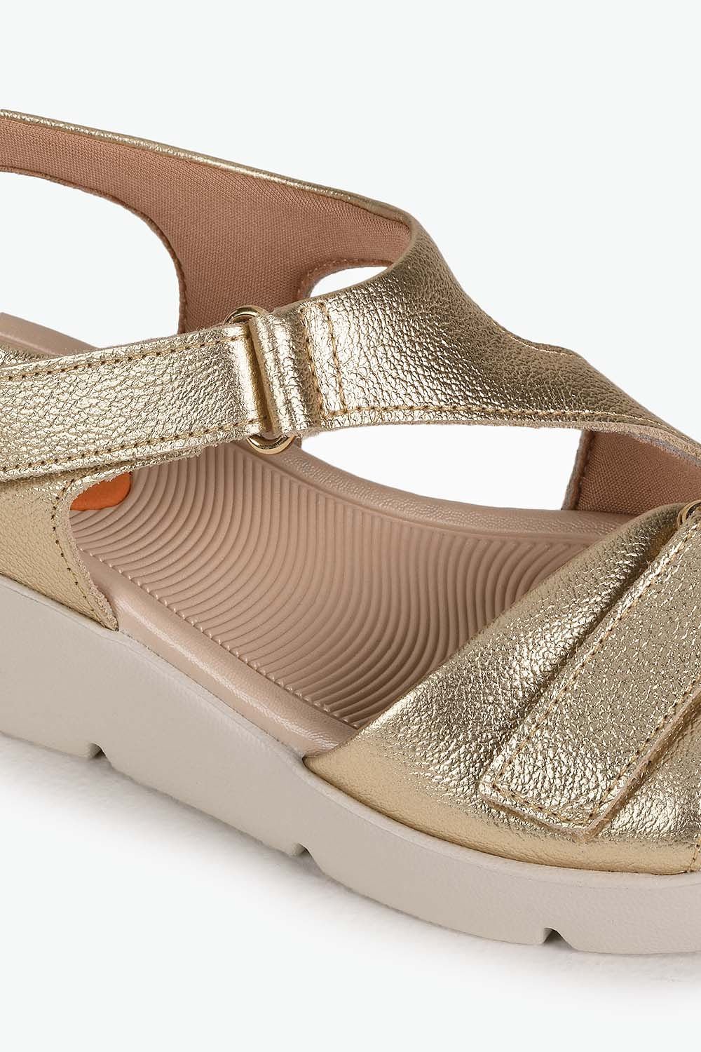 Sandália Feminina Anabela Usaflex Lisiane Dourado 2