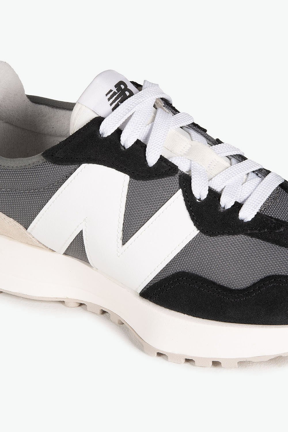 Tênis New Balance Lifestyle US327 V1 Unissex Preto 2