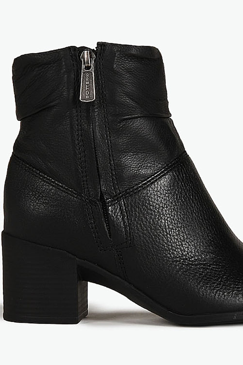 Bota Feminina Cano Médio Bottero Tuane Preto 2
